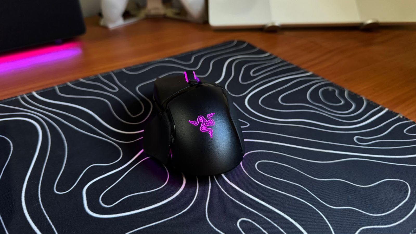 Razer Basilisk V3 Pro Wireless Gaming Mouse: HyperScroll Tilt Wheel - 30K DPI Optical Sensor - Gen-3 Optical Switches - 13-Zone Chroma RGB - 13 Programmable Controls - 3 Connection Modes - Black customer photo 2