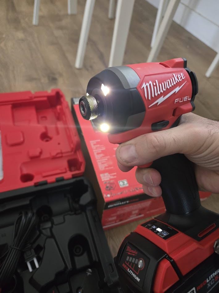 Milwaukee Electric M18 Fuel 1/4 HEX Impact Driver KIT Customer Review Milwaukee Electric M18 Fuel 1/4 HEX Impact Driver KIT - Customer Photo 1