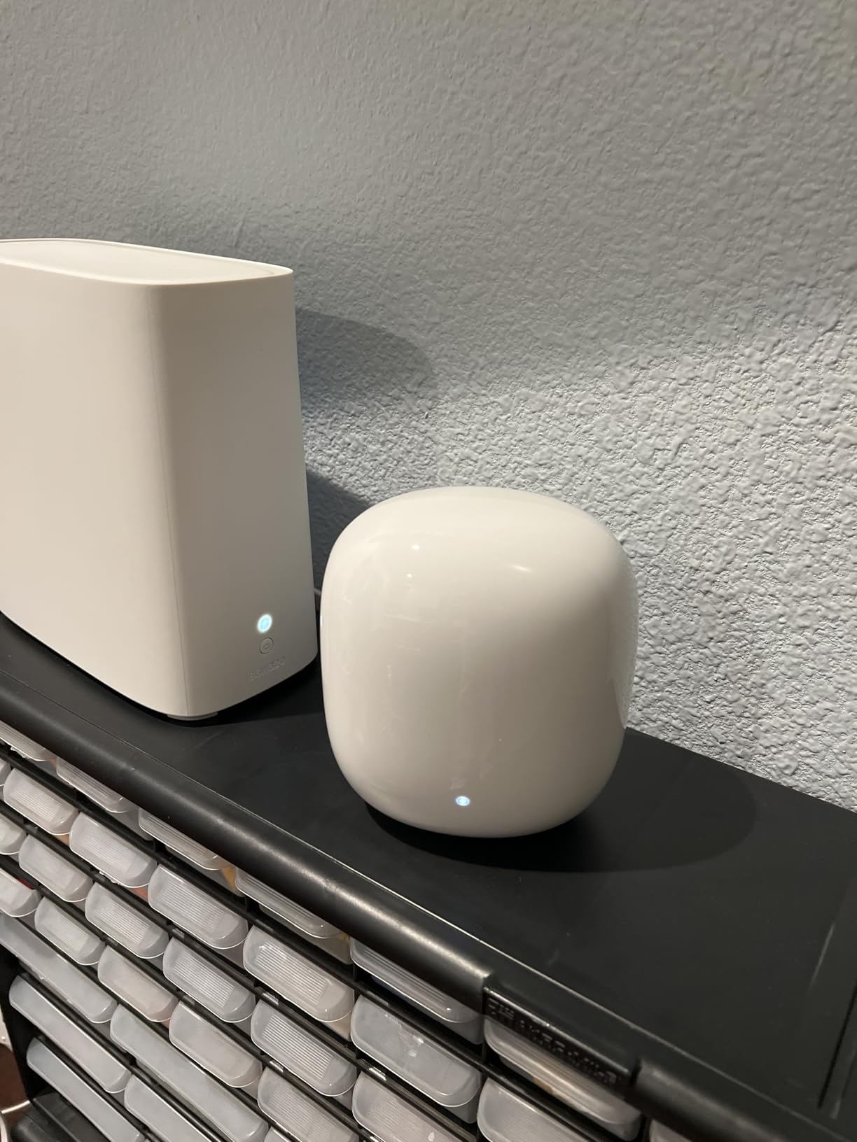 Google Nest WiFi Pro - Wi-Fi 6E - Reliable Home Wi-Fi System with Fast Speed and Whole Home Coverage - Mesh Router - Snow - Customer Photo 1