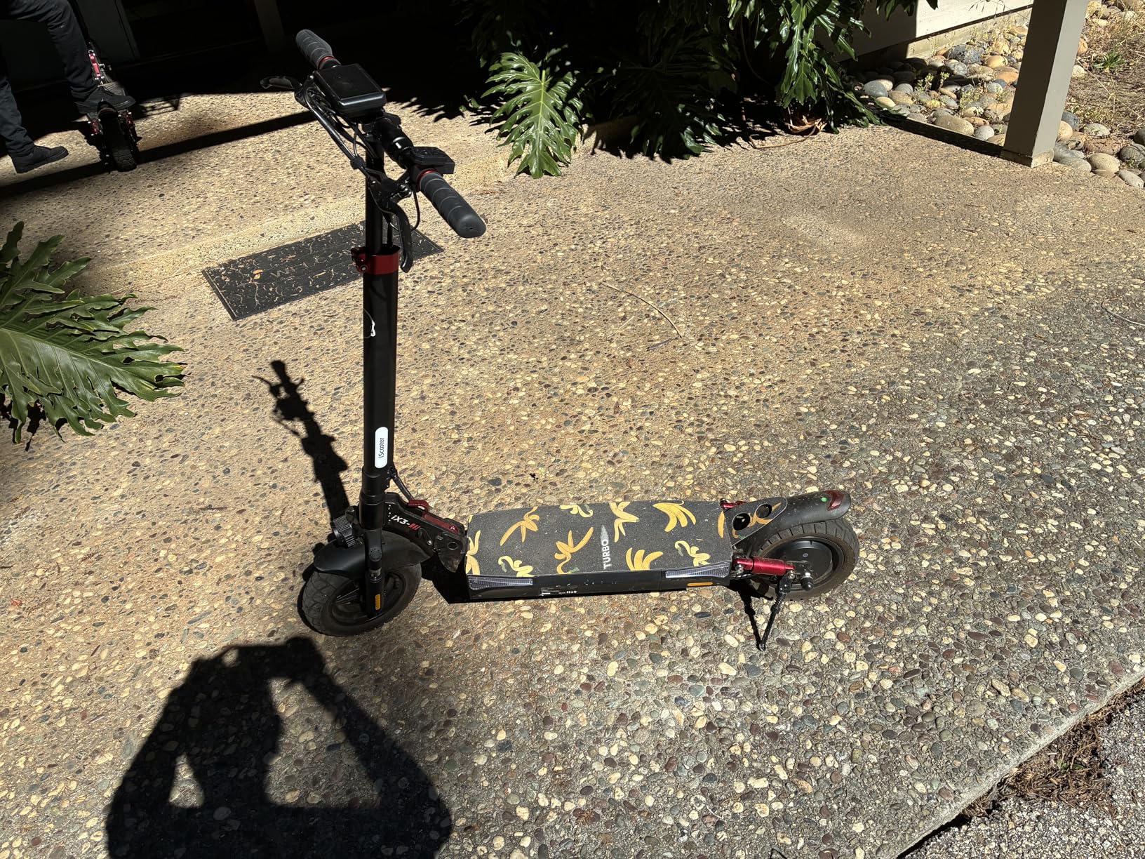 iScooter Electric Scooter, 800W Motor E-Scooter Up to 25/28 Miles Range, Top Speed 25/28 MPH,10 iScooter Electric Scooter, 800W Motor E-Scooter Up to 25/28 Miles Range, Top Speed 25/28 MPH,10