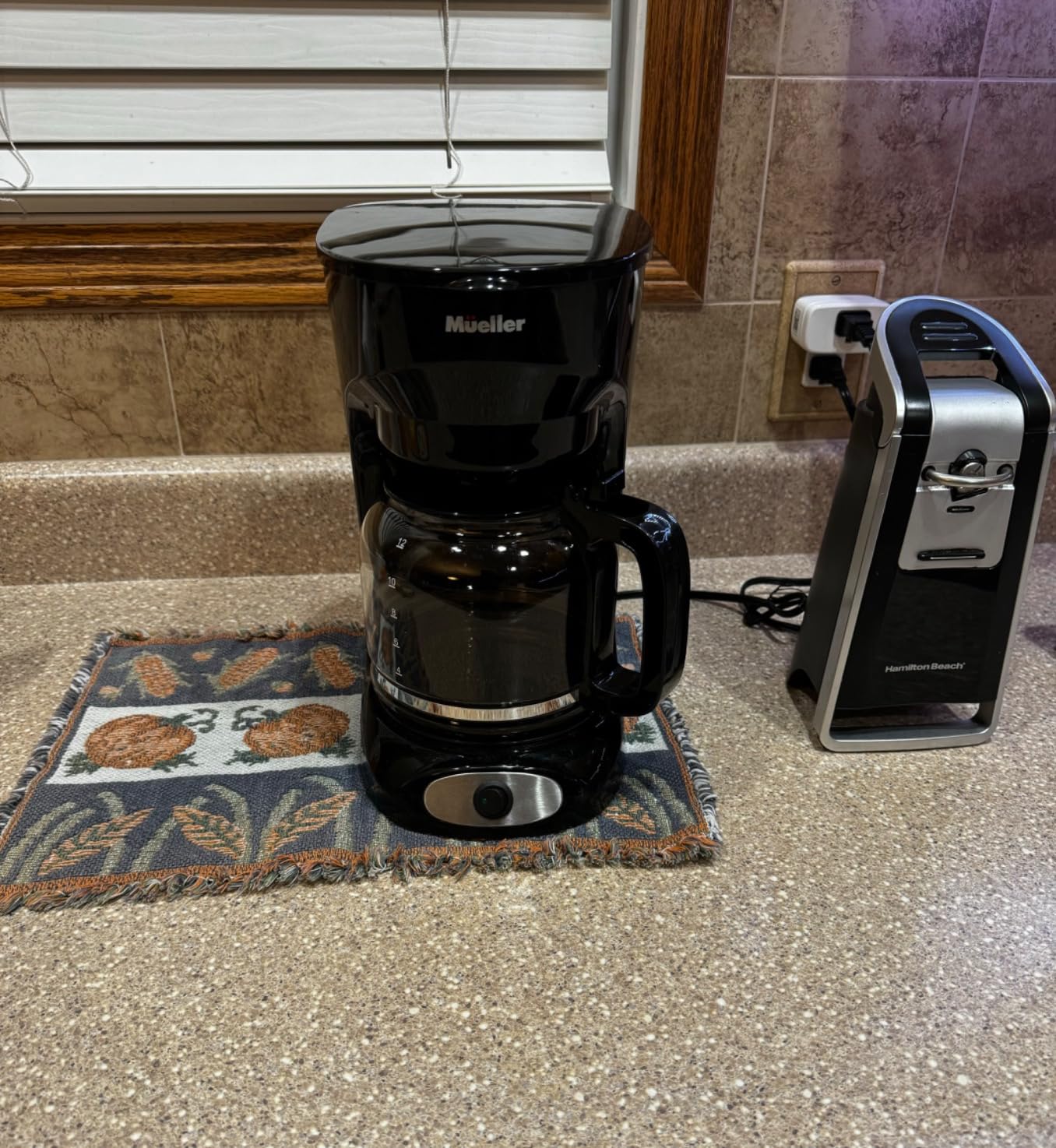 Mueller 12-Cup Drip Coffee Maker - Borosilicate Carafe, Auto-Off, Reusable Filter, Anti-Drip, Keep-Warm Function, Clear Water Level Window Coffee Machine, Kitchen Essentials & Accessories Customer Review Mueller 12-Cup Drip Coffee Maker - Borosilicate Carafe, Auto-Off, Reusable Filter, Anti-Drip, Keep-Warm Function, Clear Water Level Window Coffee Machine, Kitchen Essentials & Accessories - Customer Photo 1