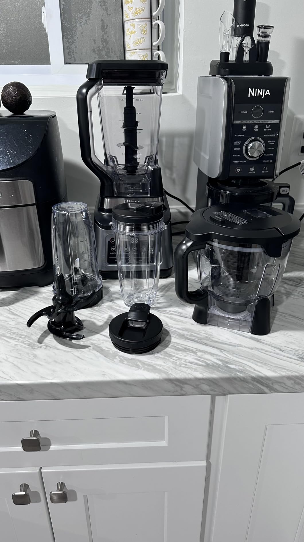 Ninja BN751 Professional Plus DUO Blender, 1400 Peak Watts, 3 Auto-IQ Programs for Smoothies, Frozen Drinks & Nutrient Extractions, 72-oz. Total Crushing Pitcher & 2 24-oz. To-Go Cups, Black - Customer Photo 2