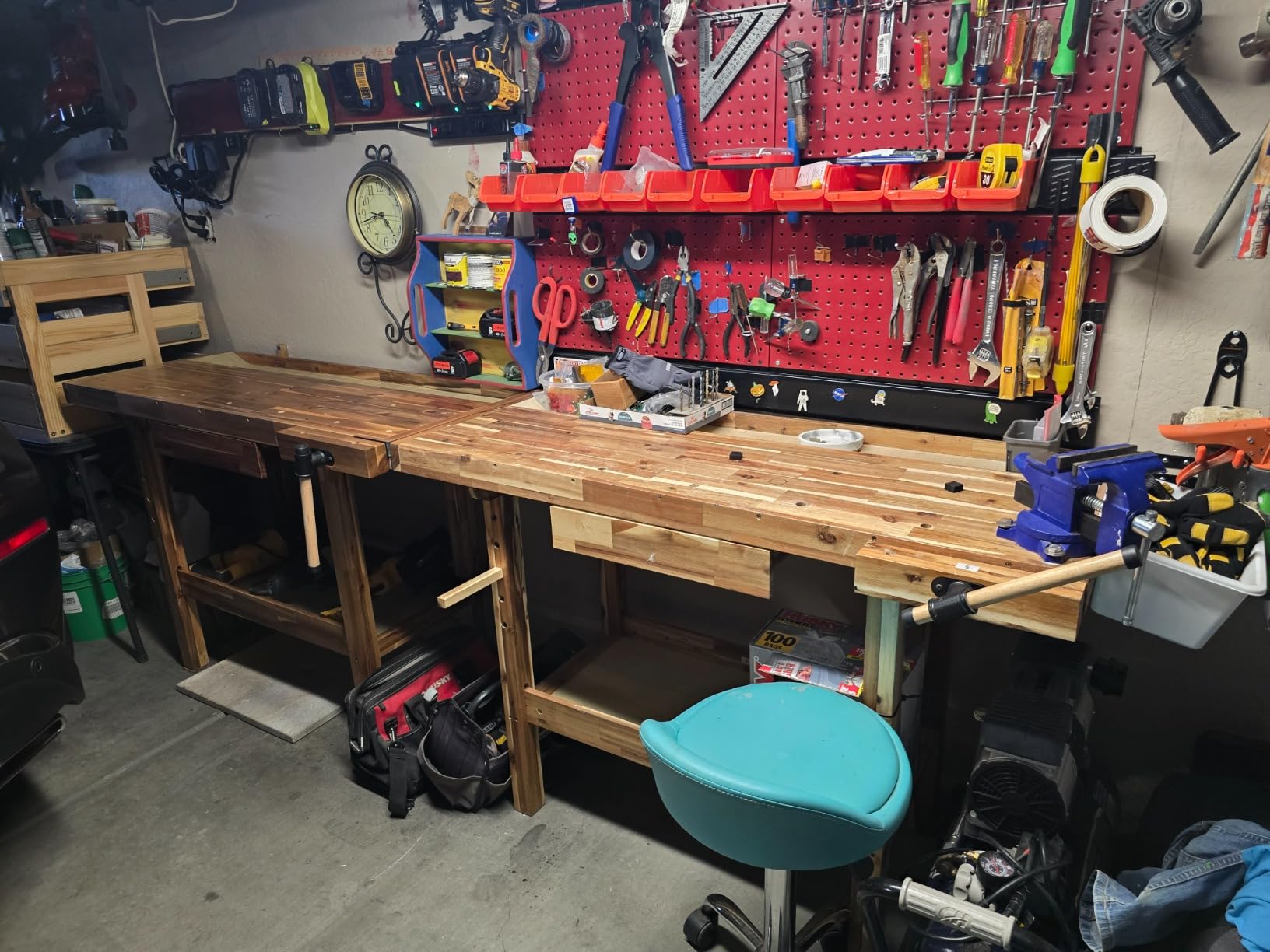 Olympia Tools 60-Inch Rubber Hardwood Workbench with 4-Drawers - 450lbs Weight Capacity Heavy Duty Portable Wood Work Bench Table for Garage, Workshop, Home Storage - Woodworking Wooden Workbenches customer photo 1
