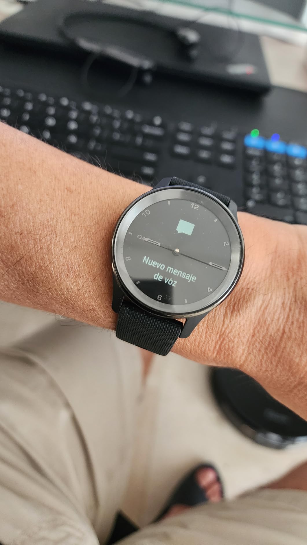 Garmin vívomove Trend, Stylish Hybrid Smartwatch, Long-Lasting Battery Life, Dynamic Watch Hands and Touchscreen Display, Mist Gray - Customer Photo 1