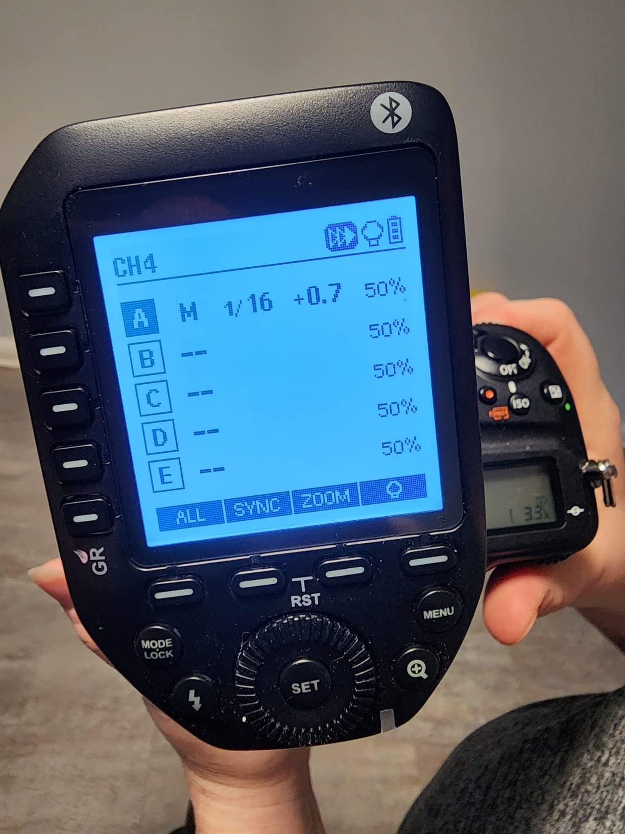 Godox XProII-N Wireless Flash Trigger for Nikon Cameras, 2.4G TTL Wireless Flash Transmitter HSS 1/8000s, TCM Transform Function, Bluetooth Connection, New Hotshoe Locking, Large LCD Display - Customer Photo 3