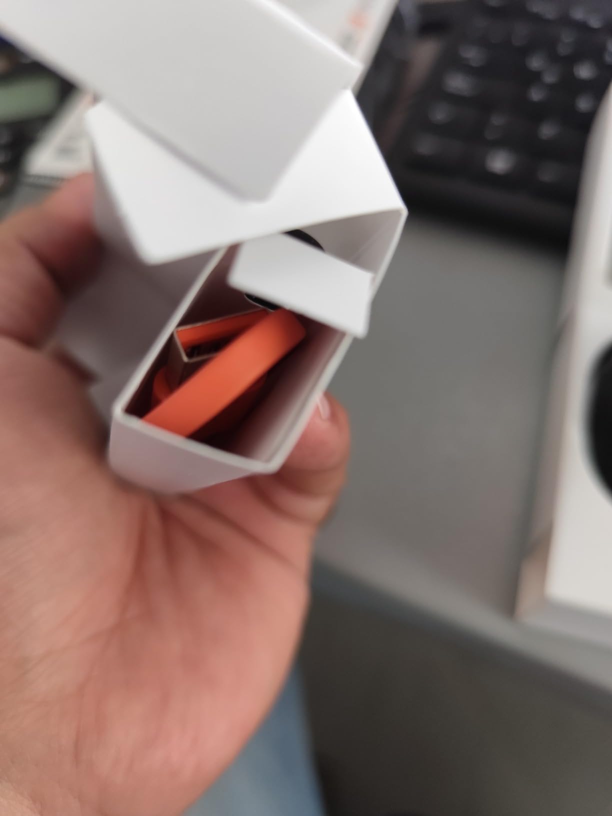 JBL Endurance Peak 3 - Dust and Water Proof (IP68) True Wireless Active Earbuds, JBL Pure Bass Sound, Up to 50 Total Hours of Playback with Speed Charge, Ambient Aware & Talk Thru (Black) - Customer Photo 3