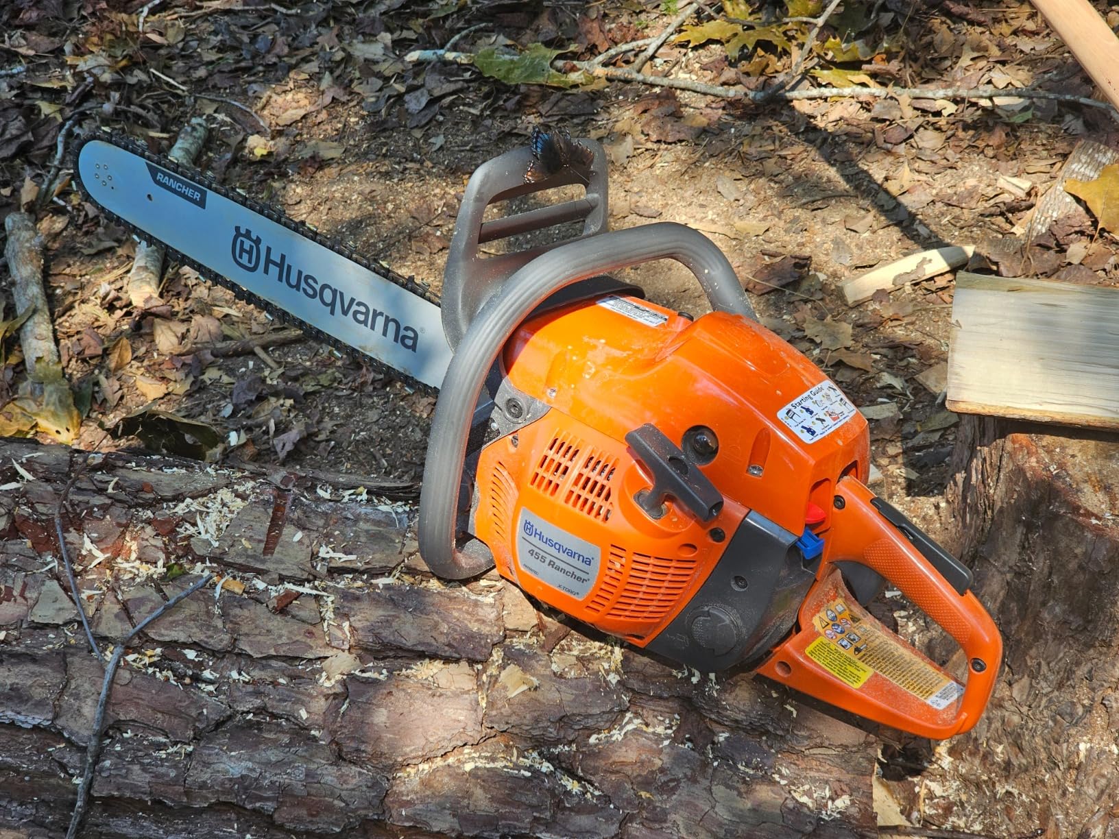 Husqvarna 455 Rancher Gas Chainsaw, 55-cc 3.5-HP, 2-Cycle X-Torq Engine, 20 Inch Chainsaw with Automatic Oiler, For Wood Cutting, Tree Trimming and Land Clearing - Customer Photo 1