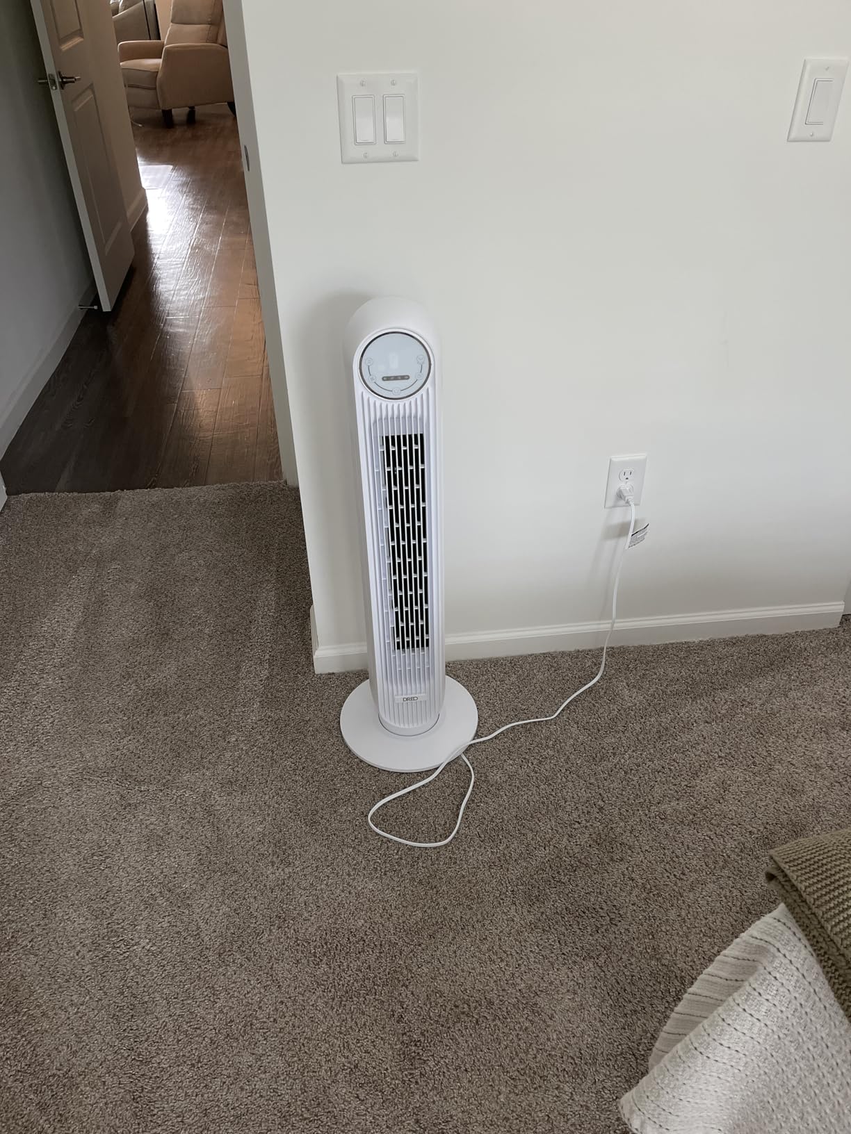 Dreo Tower Fan for Bedroom, 25ft/s Smart Standing Fans, 90° Oscillating Floor Fan with 4 Modes, 4 Speeds, 8H Timer, 28dB, Bladeless, Remote, 28 dB, Works with WiFi Voice Control customer photo 1
