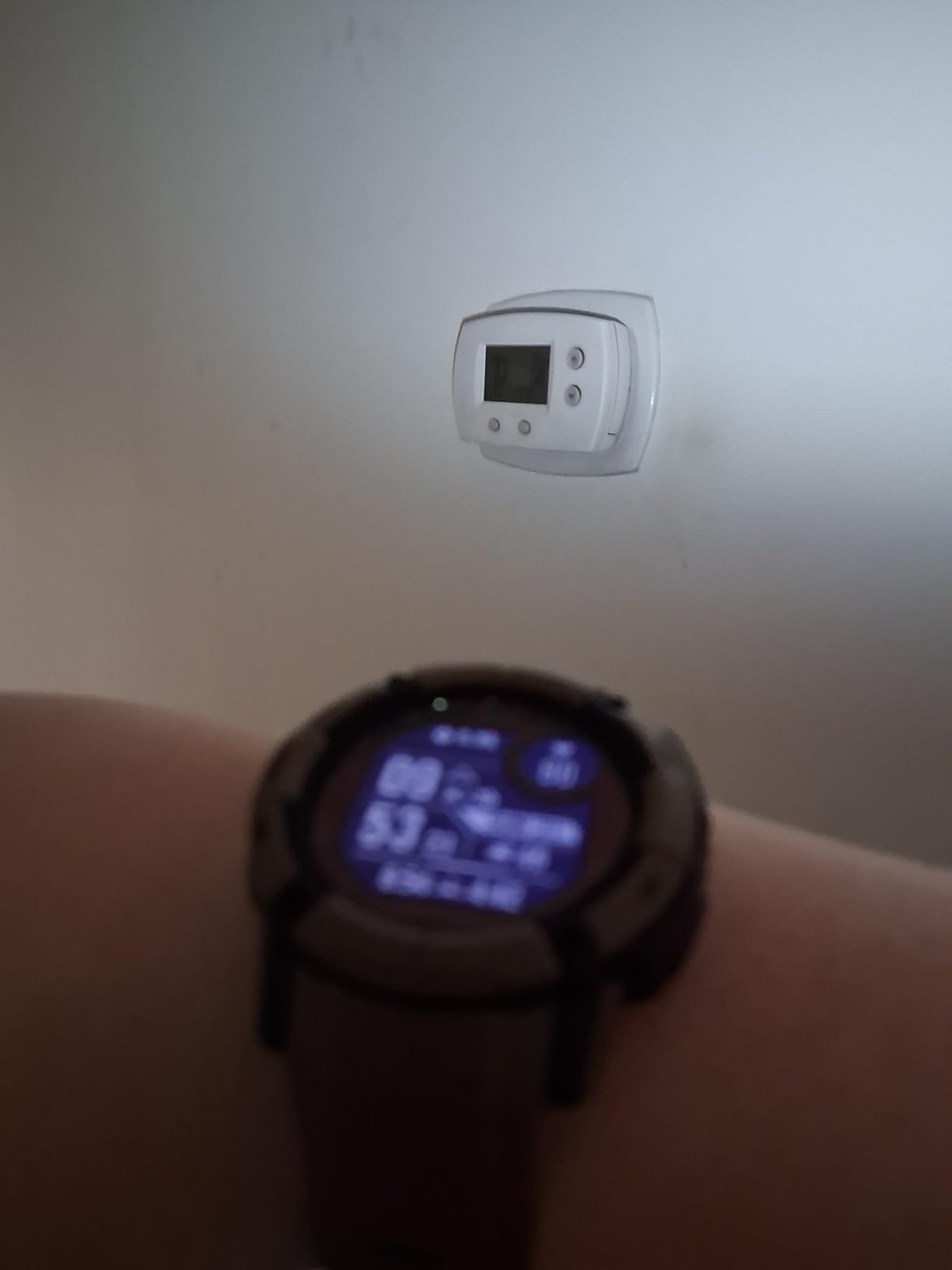 Garmin Instinct 2X Solar, Rugged GPS Smartwatch, Built-in Flashlight, Solar Charging Capability, Multi-Band GNSS, Graphite Customer Review Garmin Instinct 2X Solar, Rugged GPS Smartwatch, Built-in Flashlight, Solar Charging Capability, Multi-Band GNSS, Graphite - Customer Photo 1