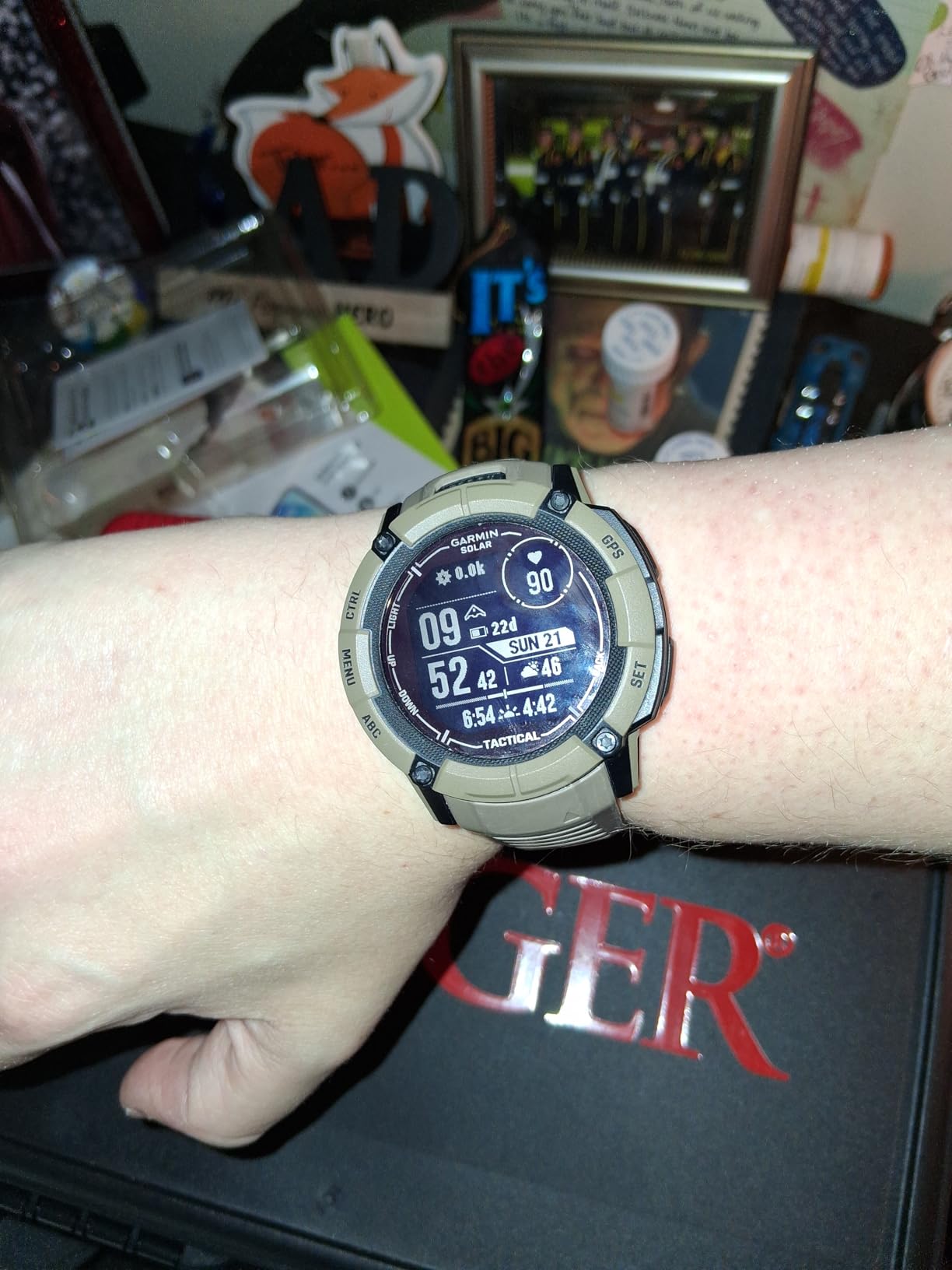 Garmin Instinct 2X Solar, Rugged GPS Smartwatch, Built-in Flashlight, Solar Charging Capability, Multi-Band GNSS, Graphite Customer Review Garmin Instinct 2X Solar, Rugged GPS Smartwatch, Built-in Flashlight, Solar Charging Capability, Multi-Band GNSS, Graphite - Customer Photo 2