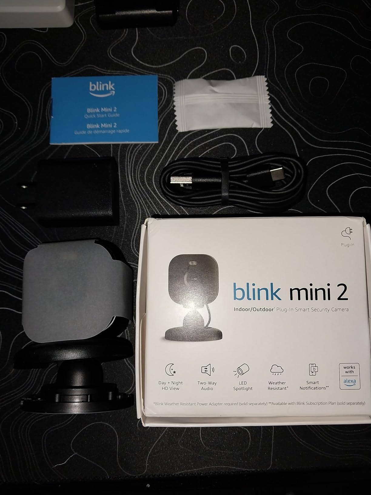 Blink Mini 2 — Home Security & Pet Camera with HD video, color night view, motion detection, two-way audio, and built-in spotlight — 1 camera (White) - Customer Photo 1