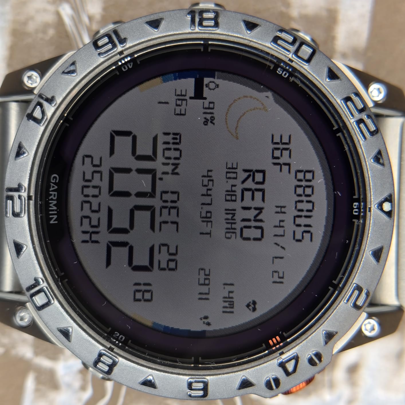 Garmin fēnix 7S Pro Sapphire Solar, Multisport GPS Smartwatch, Built-in Flashlight, Solar Charging Capability, Sand - Customer Photo 1