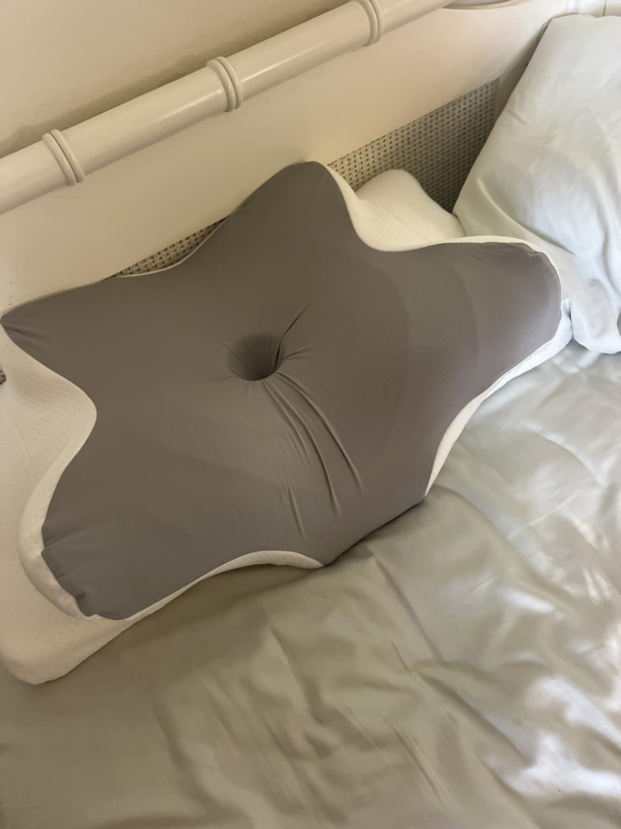 Ultra Pain Relief Cooling Pillow for Neck Support, Adjustable Cervical Pillow Cozy Sleeping, Odorless Ergonomic Contour Memory Foam Pillows, Orthopedic Bed Pillow for Side Back Stomach Sleeper Customer Review Ultra Pain Relief Cooling Pillow for Neck Support, Adjustable Cervical Pillow Cozy Sleeping, Odorless Ergonomic Contour Memory Foam Pillows, Orthopedic Bed Pillow for Side Back Stomach Sleeper - Customer Photo 3