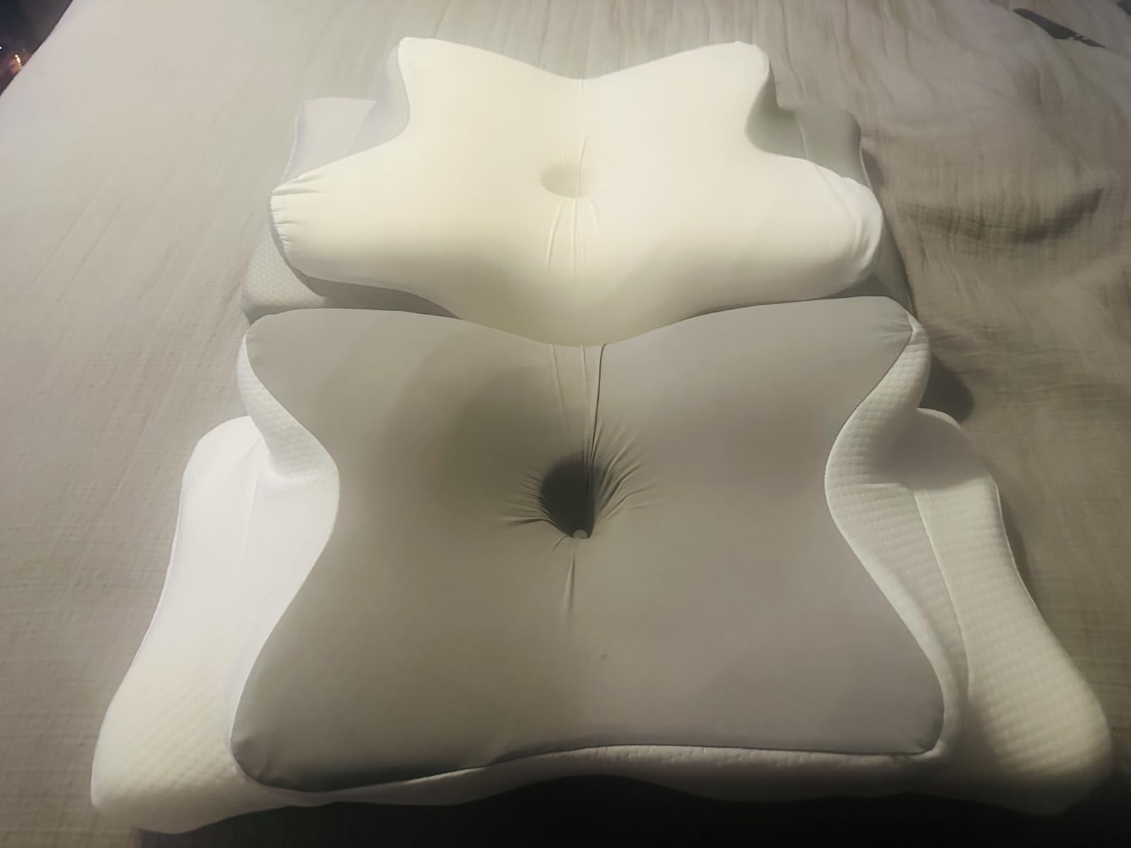 Ultra Pain Relief Cooling Pillow for Neck Support, Adjustable Cervical Pillow Cozy Sleeping, Odorless Ergonomic Contour Memory Foam Pillows, Orthopedic Bed Pillow for Side Back Stomach Sleeper Customer Review Ultra Pain Relief Cooling Pillow for Neck Support, Adjustable Cervical Pillow Cozy Sleeping, Odorless Ergonomic Contour Memory Foam Pillows, Orthopedic Bed Pillow for Side Back Stomach Sleeper - Customer Photo 4