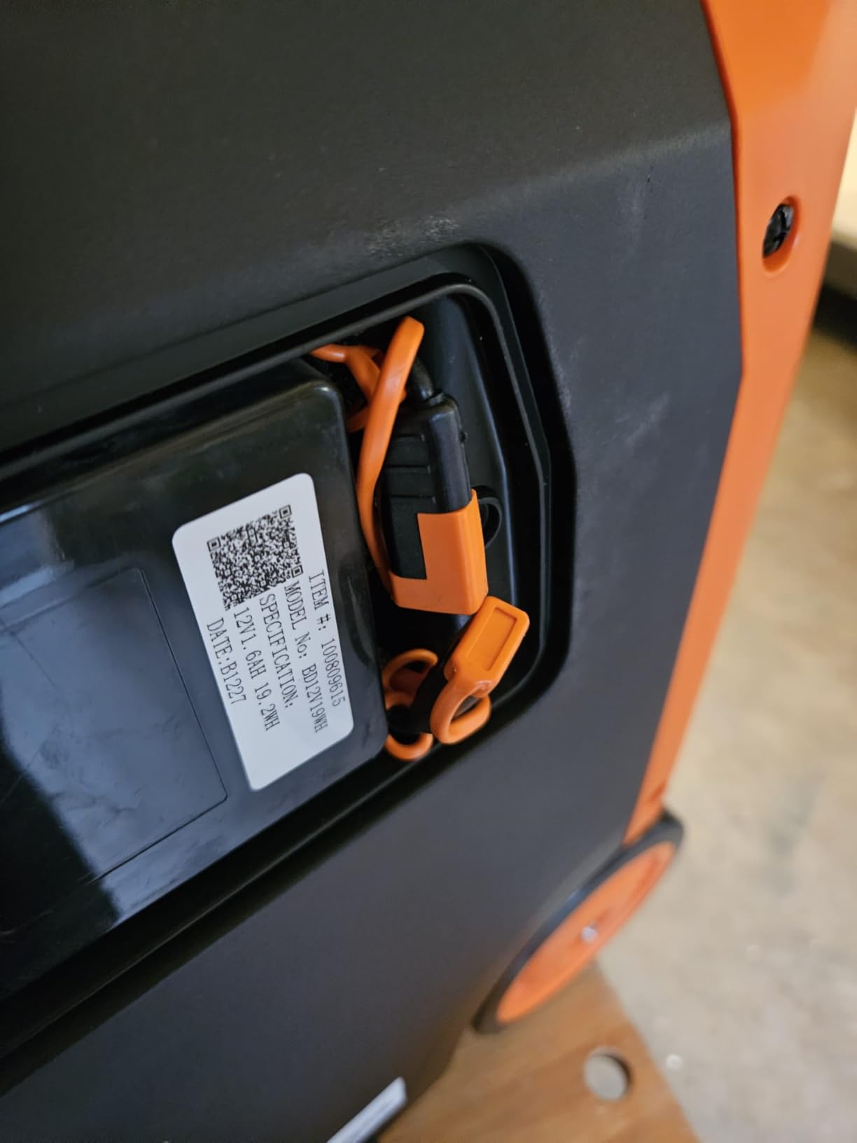 WEN 4800-Watt Portable Inverter Generator, Electric Start, RV-Ready, Quiet and Lightweight with Fuel Shut Off and CO Watchdog (56480iX) - Customer Photo 2