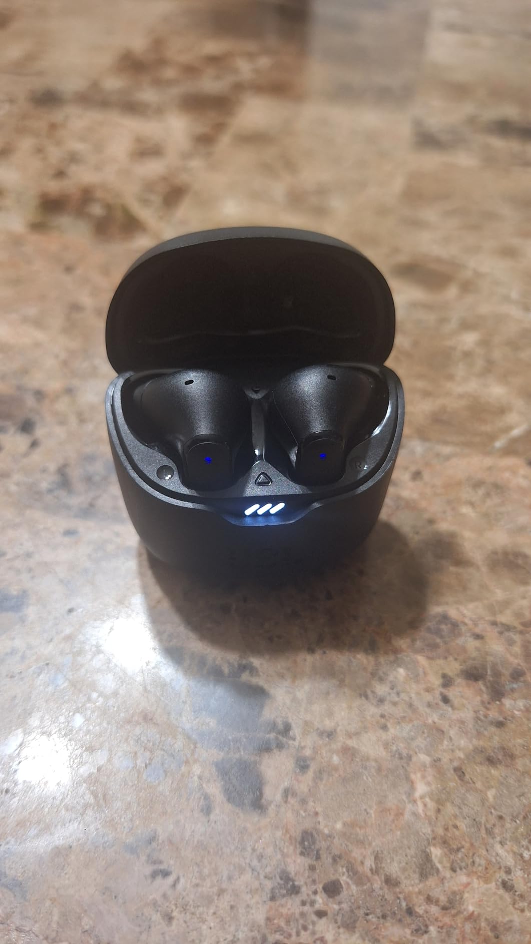 JBL Tune Flex - True Wireless Noise Cancelling Earbuds (Black), Small Customer Review JBL Tune Flex - True Wireless Noise Cancelling Earbuds (Black), Small - Customer Photo 2