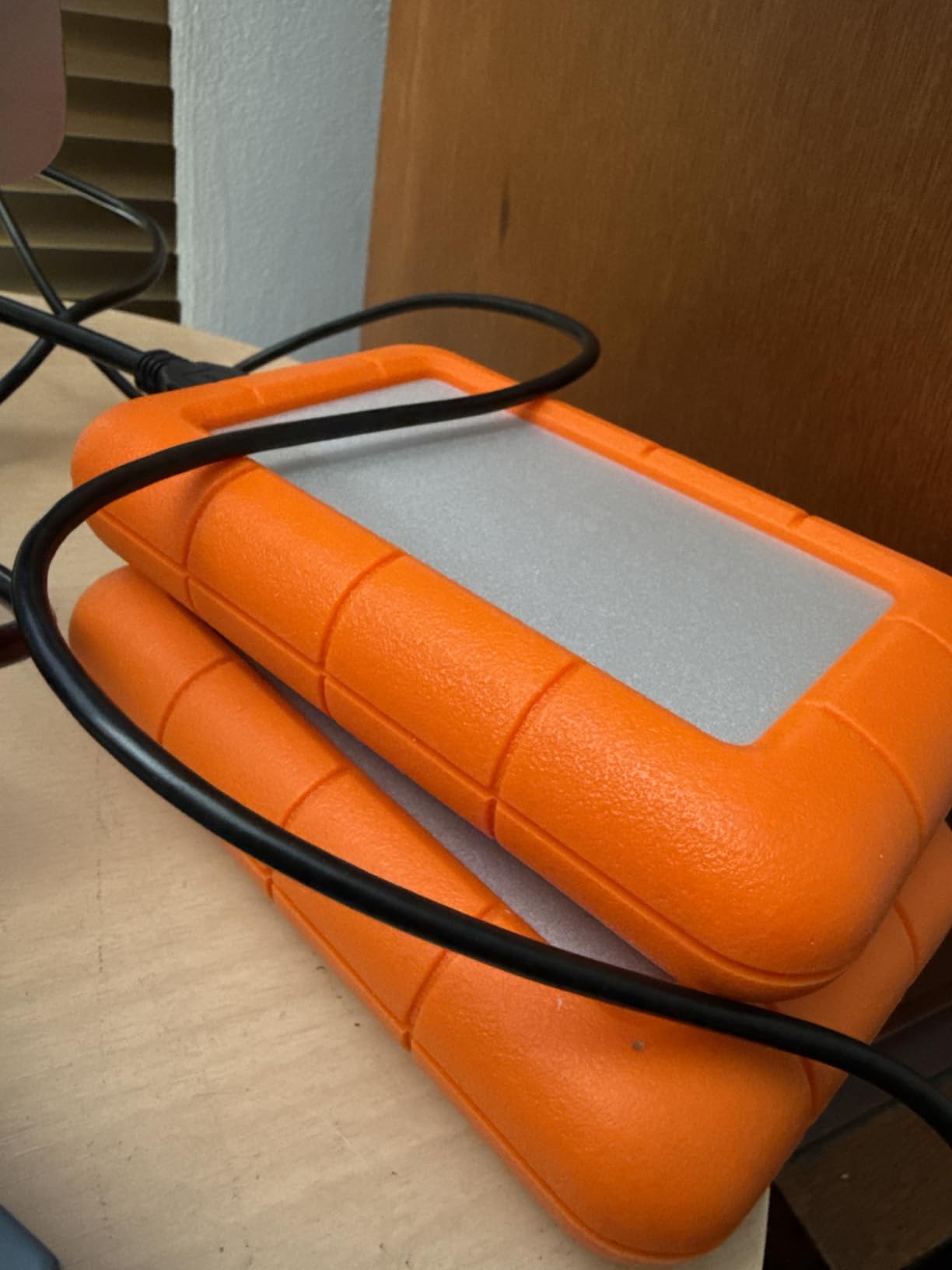 LaCie Rugged Mini SSD 2TB - USB 3.2 Gen 2x2, speeds up to 2000MB/s, Compatible with PC, Mac, and iPad - Customer Photo 2