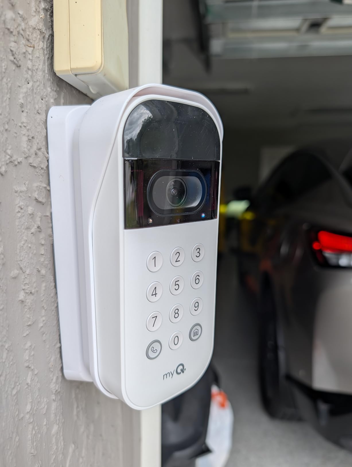 myQ Smart Garage Door Video Keypad with Wide-Angle Camera,Customizable PIN Codes,and Smartphone Control–Take Charge of Your Garage Access Works with Chamberlain, LiftMaster and Craftsman openers,White Customer Review myQ Smart Garage Door Video Keypad with Wide-Angle Camera,Customizable PIN Codes,and Smartphone Control–Take Charge of Your Garage Access Works with Chamberlain, LiftMaster and Craftsman openers,White - Customer Photo 1