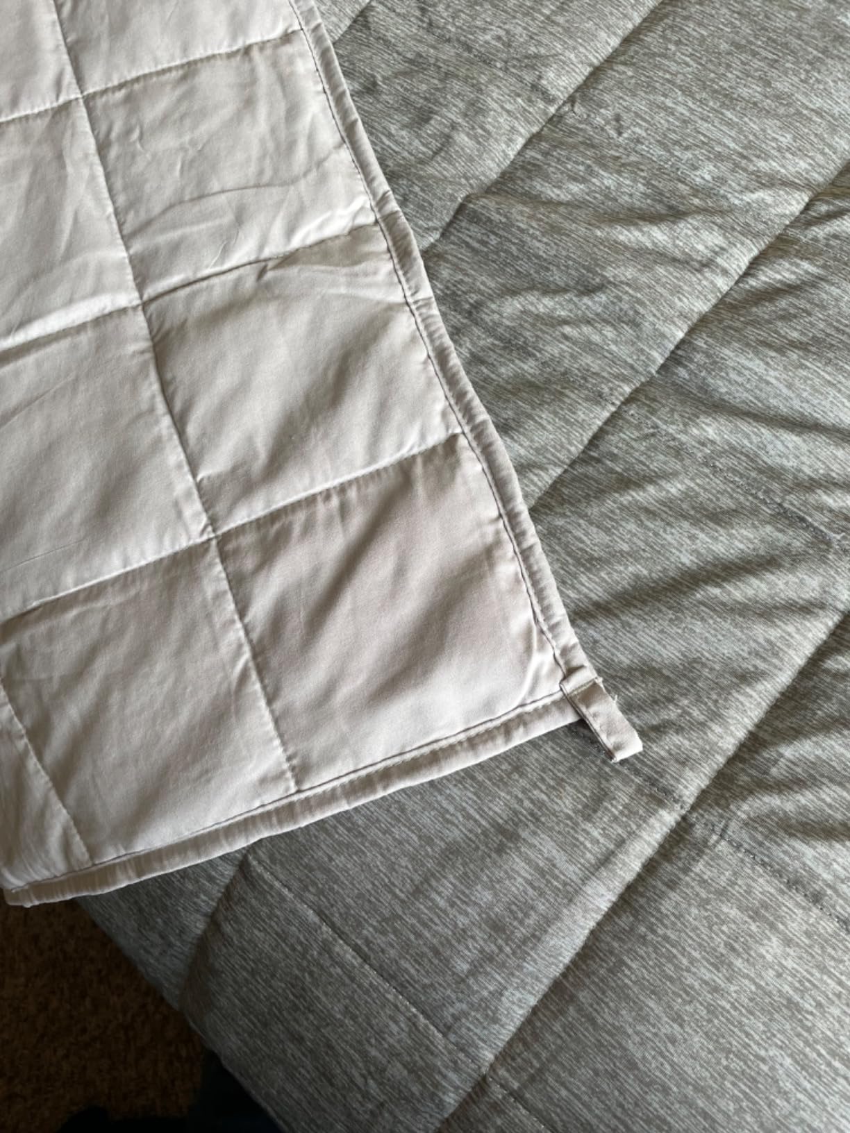 Satwip Cooling Weighted Blanket 15 lbs Cool Moire Jersey Bed Blanket Twin Size for Hot Sleeper with Soft Breathable Sanded, 48 x 72 inches, Grey Customer Review Satwip Cooling Weighted Blanket 15 lbs Cool Moire Jersey Bed Blanket Twin Size for Hot Sleeper with Soft Breathable Sanded, 48 x 72 inches, Grey - Customer Photo 1