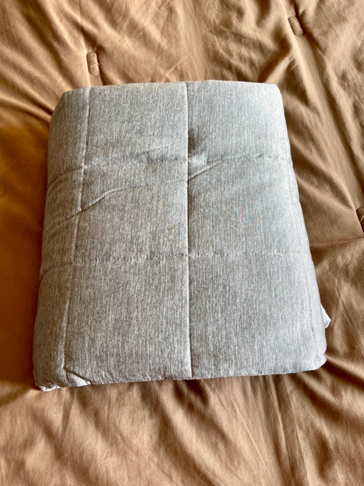 Satwip Cooling Weighted Blanket 15 lbs Cool Moire Jersey Bed Blanket Twin Size for Hot Sleeper with Soft Breathable Sanded, 48 x 72 inches, Grey Customer Review Satwip Cooling Weighted Blanket 15 lbs Cool Moire Jersey Bed Blanket Twin Size for Hot Sleeper with Soft Breathable Sanded, 48 x 72 inches, Grey - Customer Photo 2