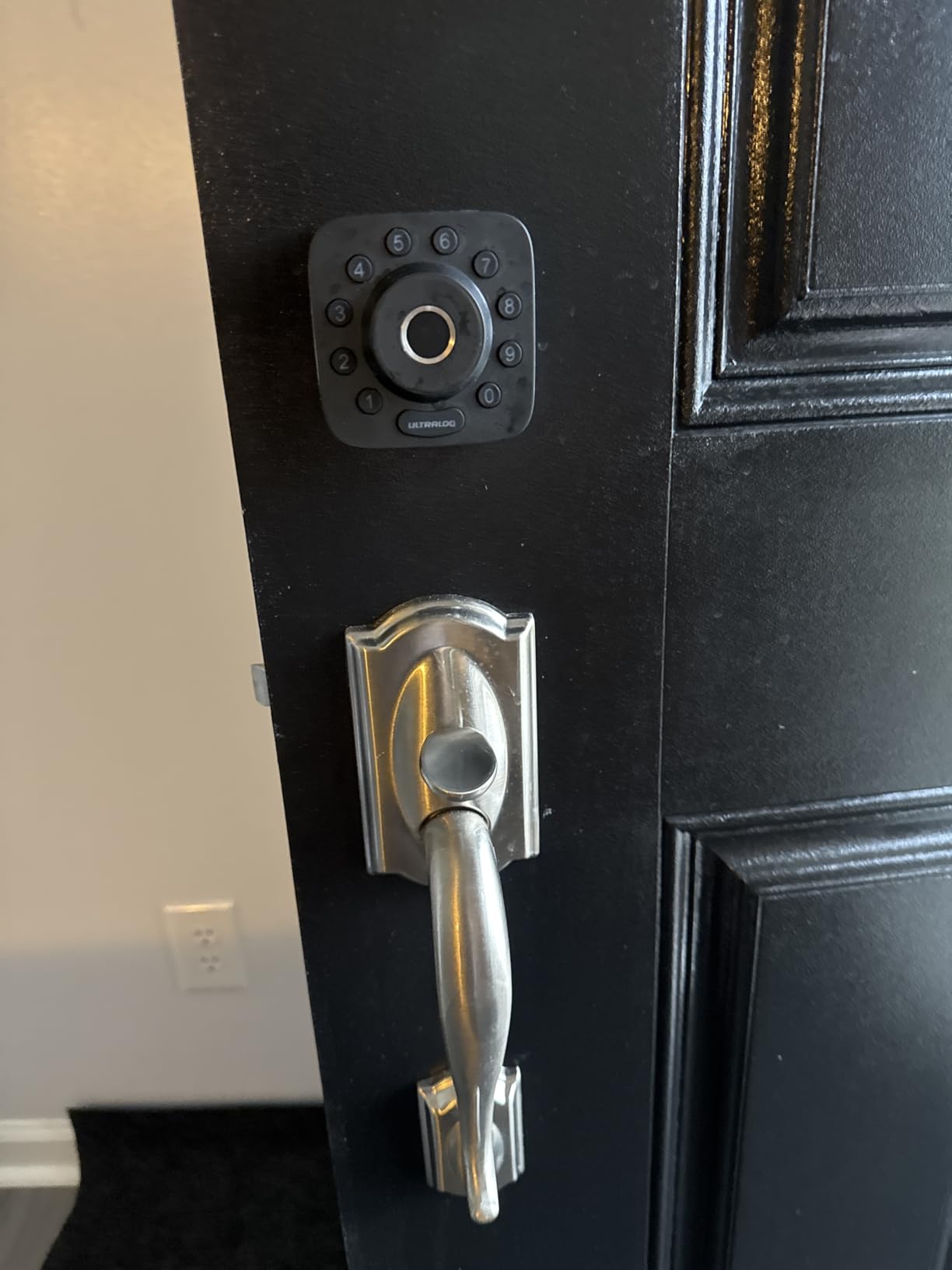 ULTRALOQ U-Bolt Pro WiFi Smart Lock with Door Sensor, 8-in-1 Keyless Entry Door Lock with Fingerprint ID, App Remote Control, Built-in WiFi Keypad Deadbolt, Auto Unlock, IP65 Waterproof, Easy Install - Customer Photo 2
