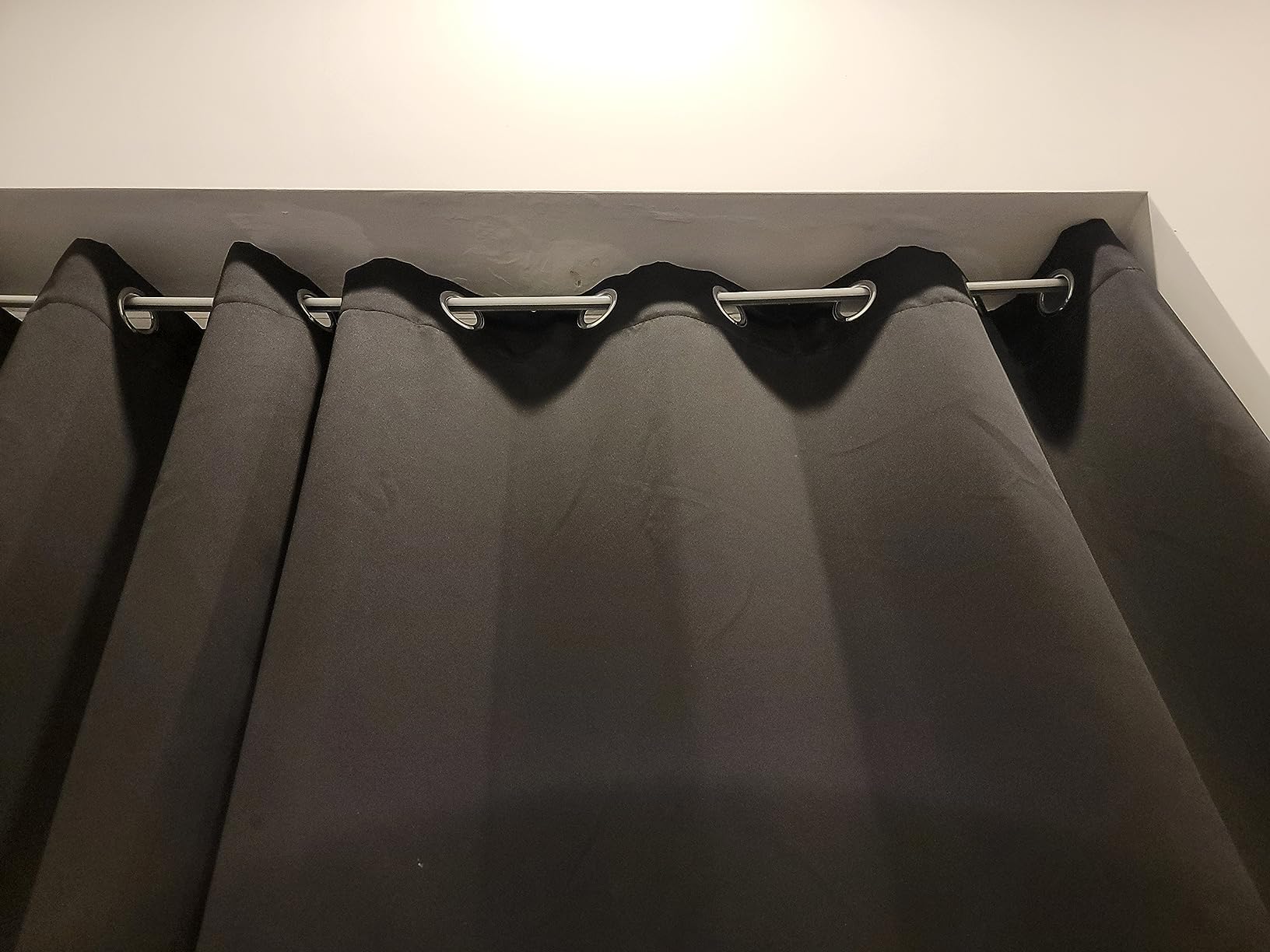 SwitchBot Automatic Curtain Opener (Curtain 3) - Bluetooth Remote Control Smart Curtain with App/Timer, Works with Alexa, Google Home, HomeKit customer photo 2