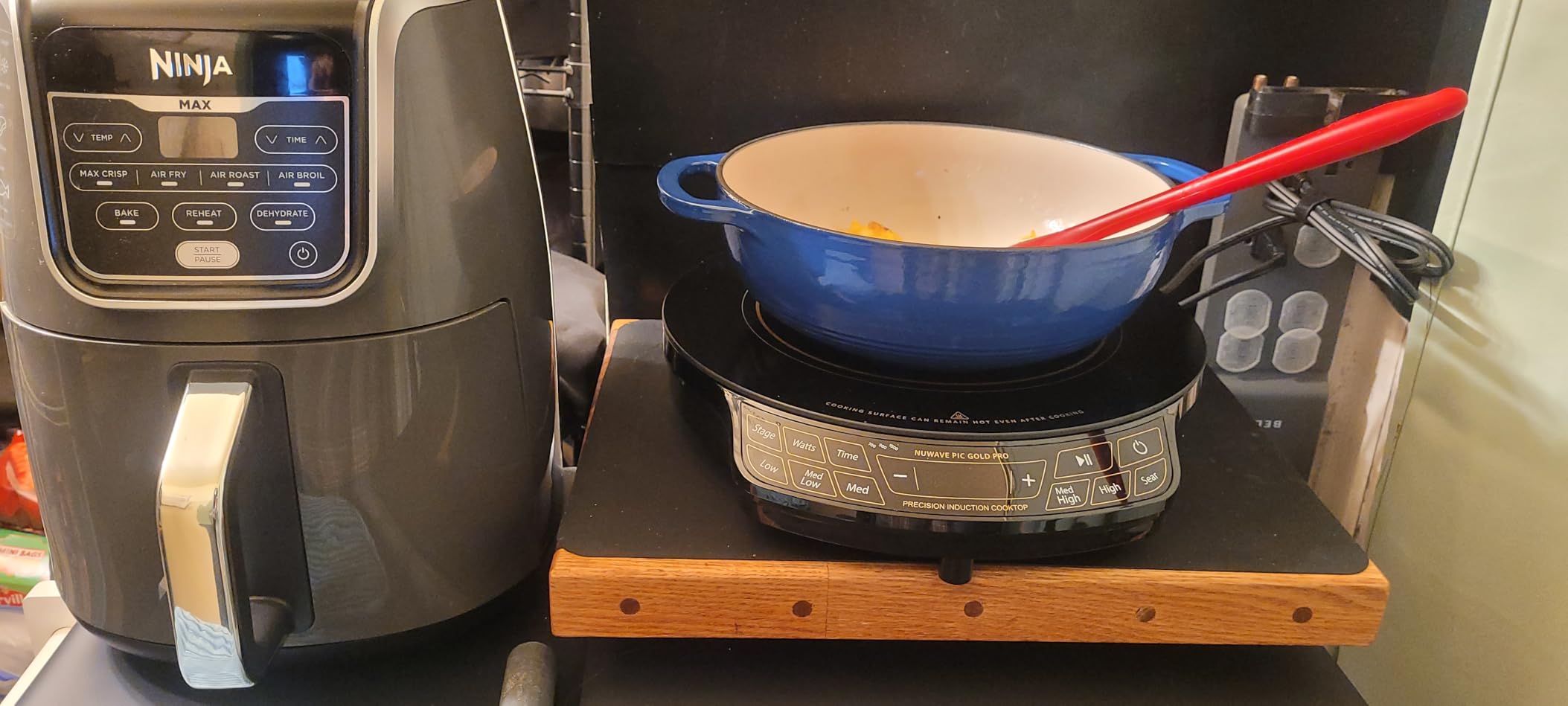 Nuwave Precision Induction Cooktop Gold, 12 Shatter-Proof Ceramic Glass Surface, Large 8 Heating Coil, Portable, 51Temp Settings 100F to 575F, 3 Wattage Settings 600, 900, and 1500 Watts customer photo 1