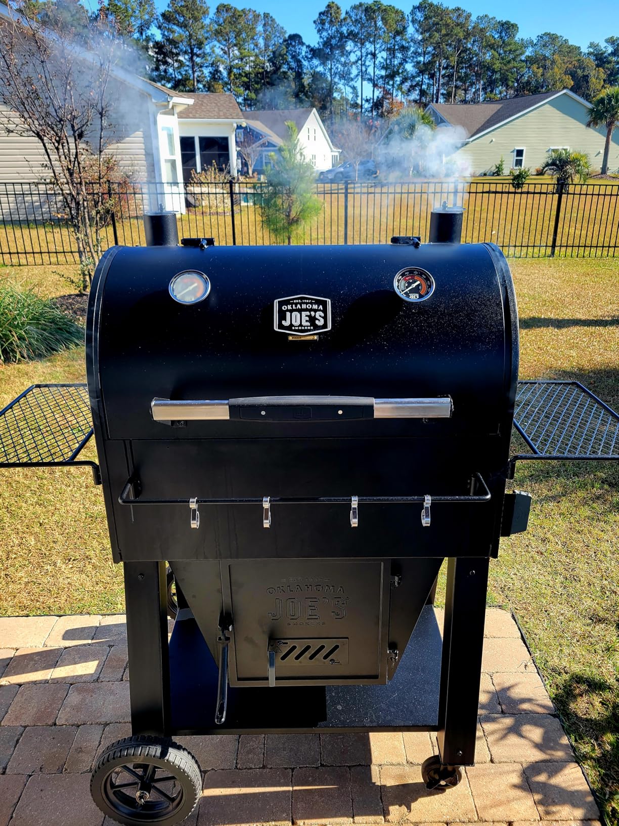 Oklahoma Joe's Marshal Centerbox Smoker, Black - 23202164 - Customer Photo 1
