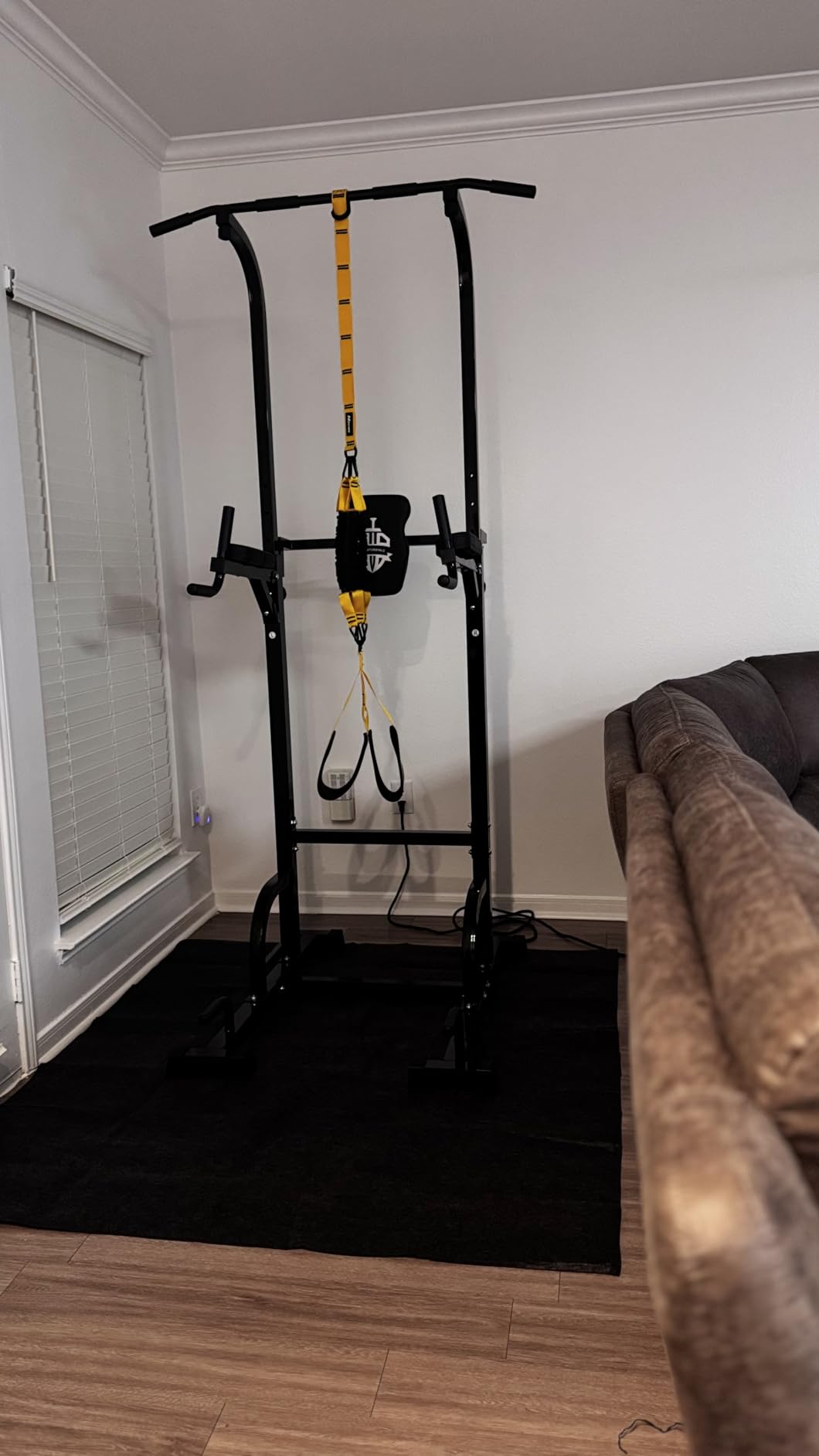 Sportsroyals Power Tower Pull Up Bar Station, 450LBS Stable Pull Up Dip Station for Home Gym Strength Training Equipment - Customer Photo 1