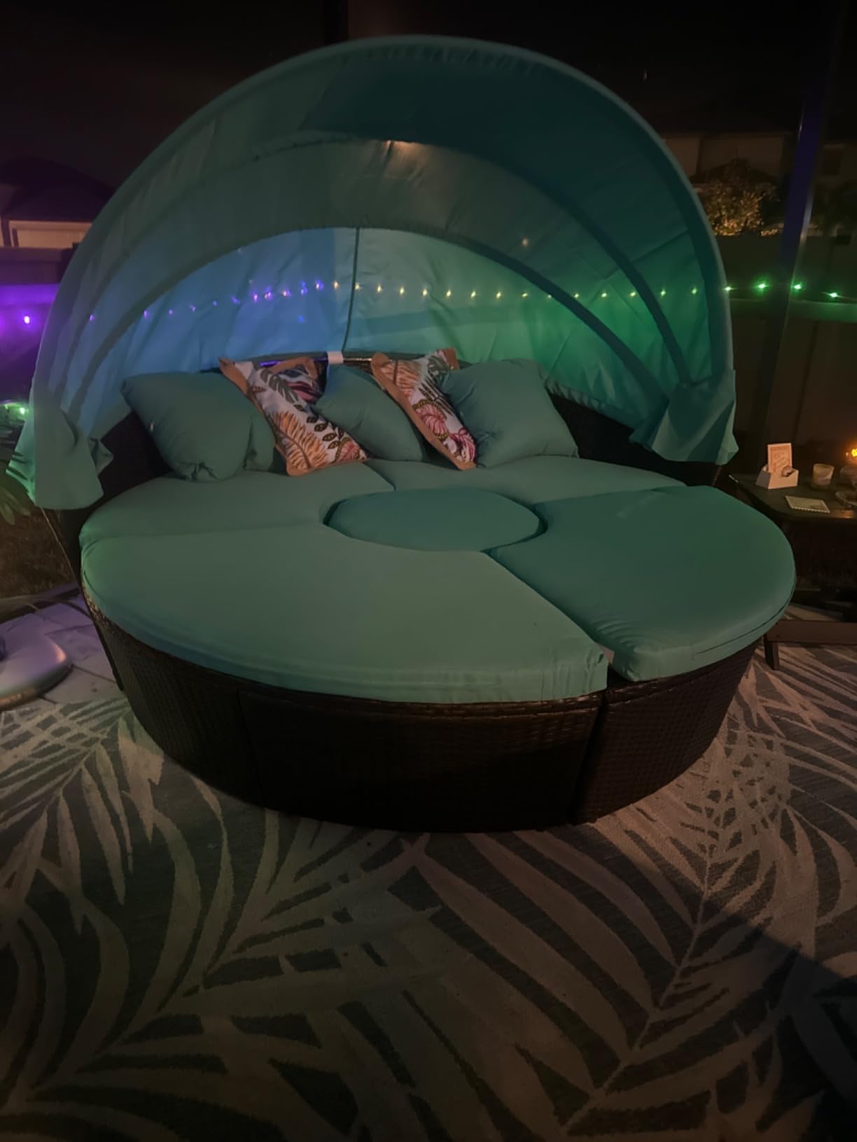 Tangkula Outdoor Round Daybed with Retractable Canopy, PE Wicker Sectional Seating Furniture with Cushions and Throw Pillows, Separates Cushioned Seats for Backyard, Poolside (Navy) - Customer Photo 2