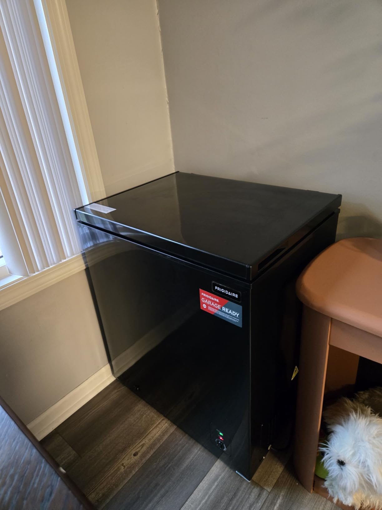 FRIGIDAIRE EFRF5003-BLACK Chest Deep Freezer-Garage-Ready, 5.0 Cu. Ft. Capacity, Black-Adjustable Thermostat-Removable Vinyl Coated Wire Basket-Easy Defrost Drain Customer Review FRIGIDAIRE EFRF5003-BLACK Chest Deep Freezer-Garage-Ready, 5.0 Cu. Ft. Capacity, Black-Adjustable Thermostat-Removable Vinyl Coated Wire Basket-Easy Defrost Drain - Customer Photo 2