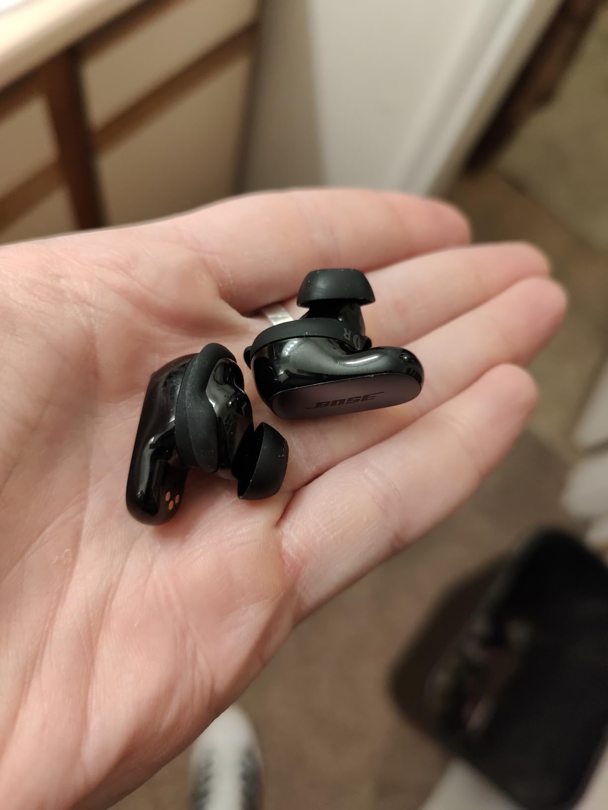 Bose QuietComfort Ultra Bluetooth Earbuds, Wireless Earbuds with Spatial Audio and World-Class Active Noise Cancellation, Deep Bass, Up to 6 Hours of Playtime, Black Customer Review Bose QuietComfort Ultra Bluetooth Earbuds, Wireless Earbuds with Spatial Audio and World-Class Active Noise Cancellation, Deep Bass, Up to 6 Hours of Playtime, Black - Customer Photo 1