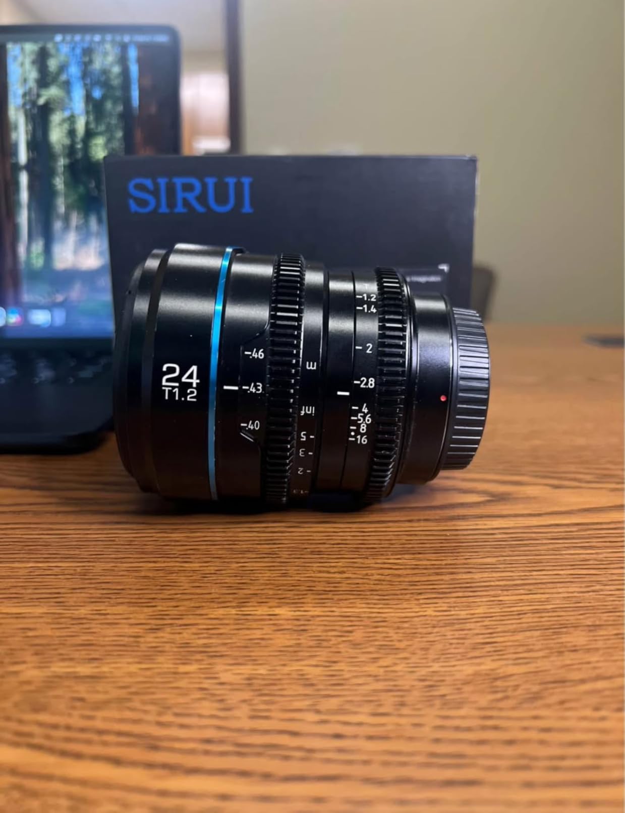 Sirui Night Walker 35mm S35 Manual Focus Cine Lens T1.2 Large Aperture for E Mount Customer Review Sirui Night Walker 35mm S35 Manual Focus Cine Lens T1.2 Large Aperture for E Mount - Customer Photo 2