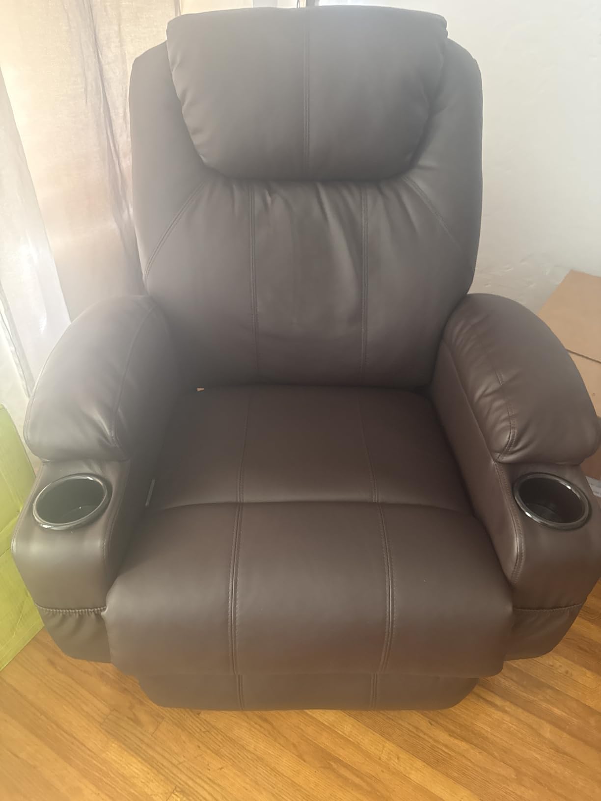 Recliner Chair, Rocking Chair with Massage and Heat, 360° Swivel Recliner Chairs for Adults, Rocker Manual Recliner with Remote Control and Cup Holder for Living Room, Bedroom, Nursery Customer Review Recliner Chair, Rocking Chair with Massage and Heat, 360° Swivel Recliner Chairs for Adults, Rocker Manual Recliner with Remote Control and Cup Holder for Living Room, Bedroom, Nursery - Customer Photo 2