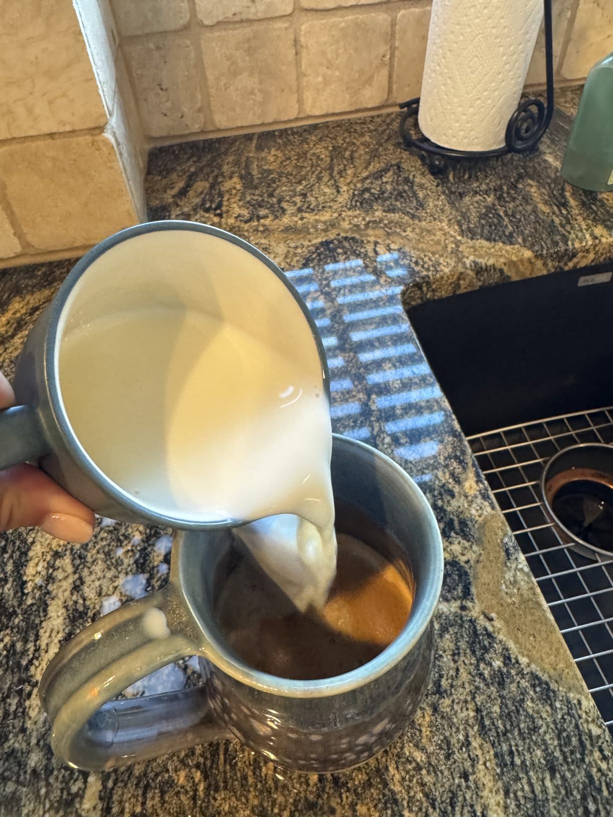 Nespresso Vertuo Next Coffee and Espresso Maker by Breville, Navy Customer Review Nespresso Vertuo Next Coffee and Espresso Maker by Breville, Navy - Customer Photo 2
