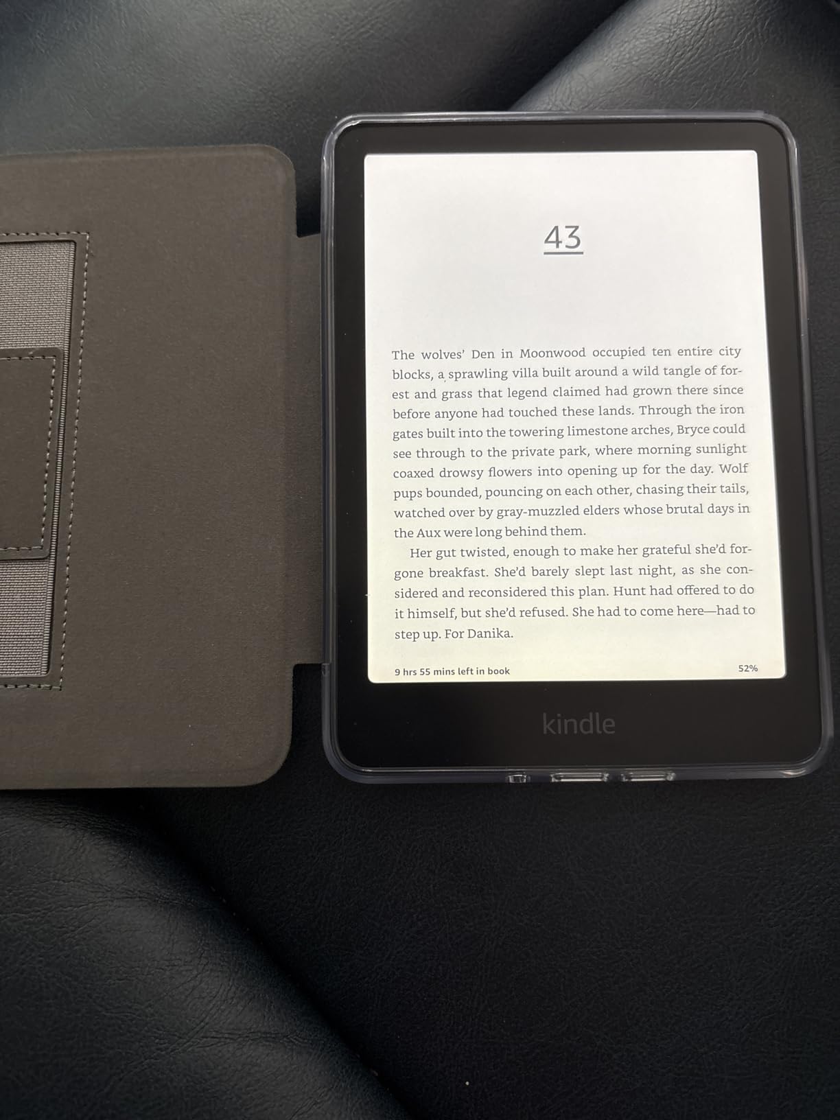 Kindle Paperwhite Kids 16GB (newest model) - larger 7