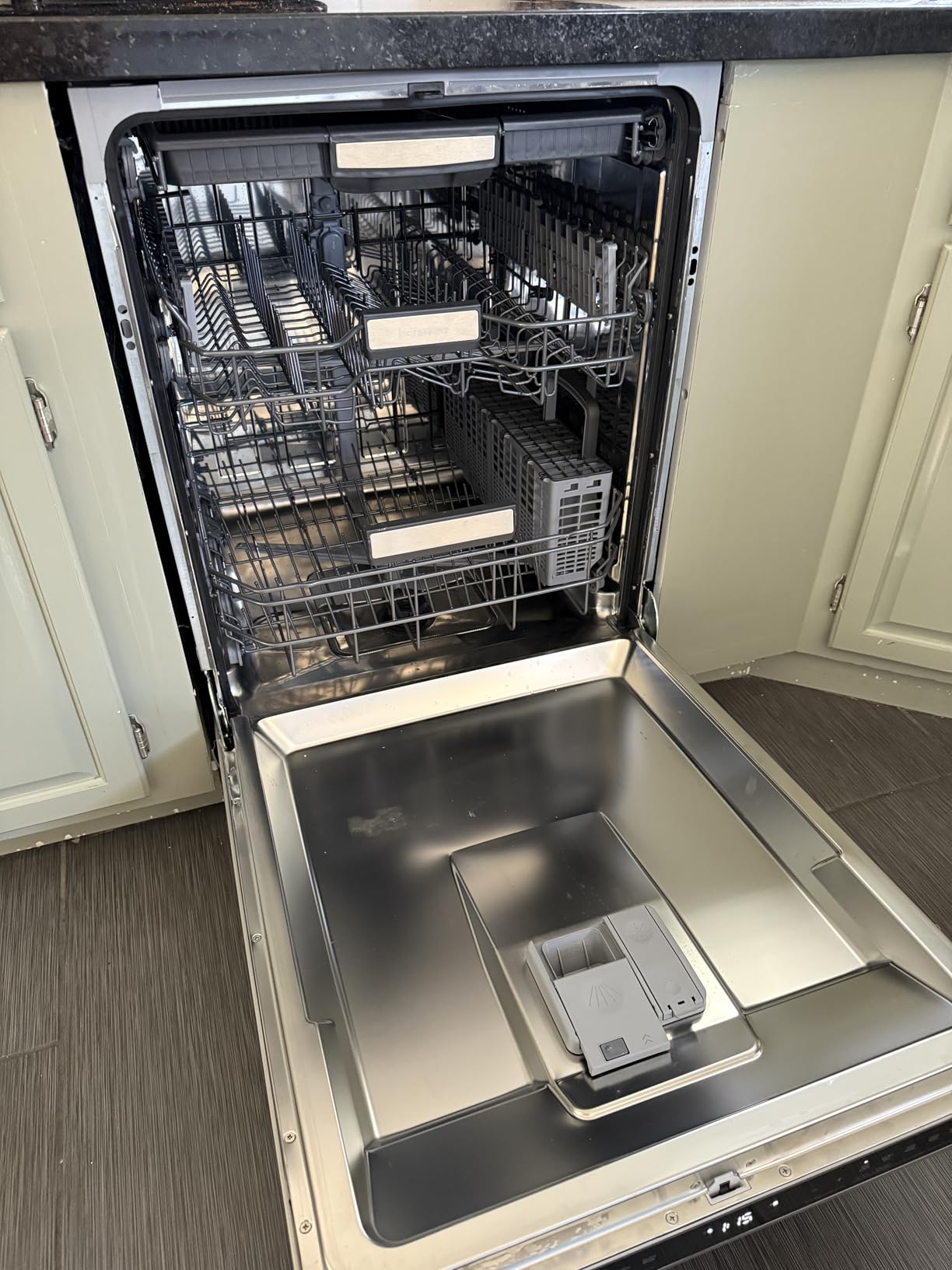 Kenmore 24