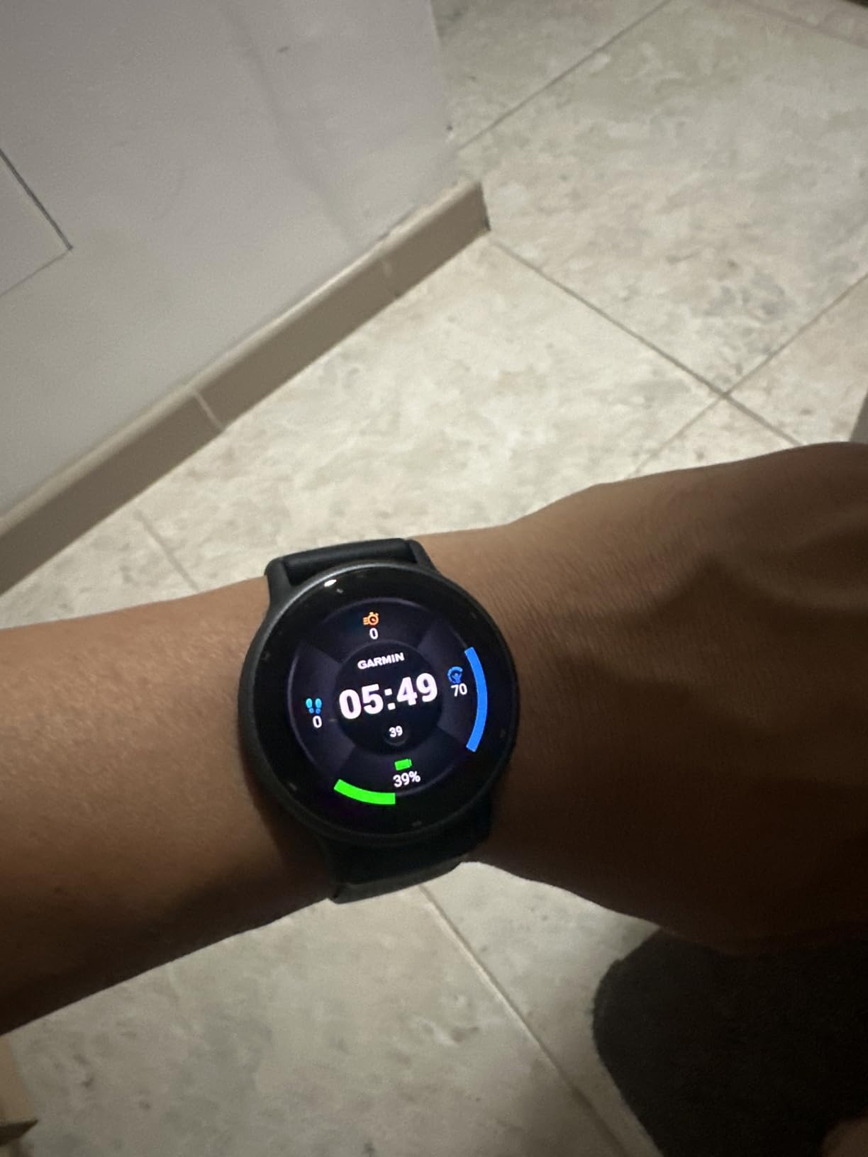 Garmin vívoactive 5, Health and Fitness GPS Smartwatch, AMOLED Display, Up to 11 Days of Battery, Ivory Customer Review Garmin vívoactive 5, Health and Fitness GPS Smartwatch, AMOLED Display, Up to 11 Days of Battery, Ivory - Customer Photo 3