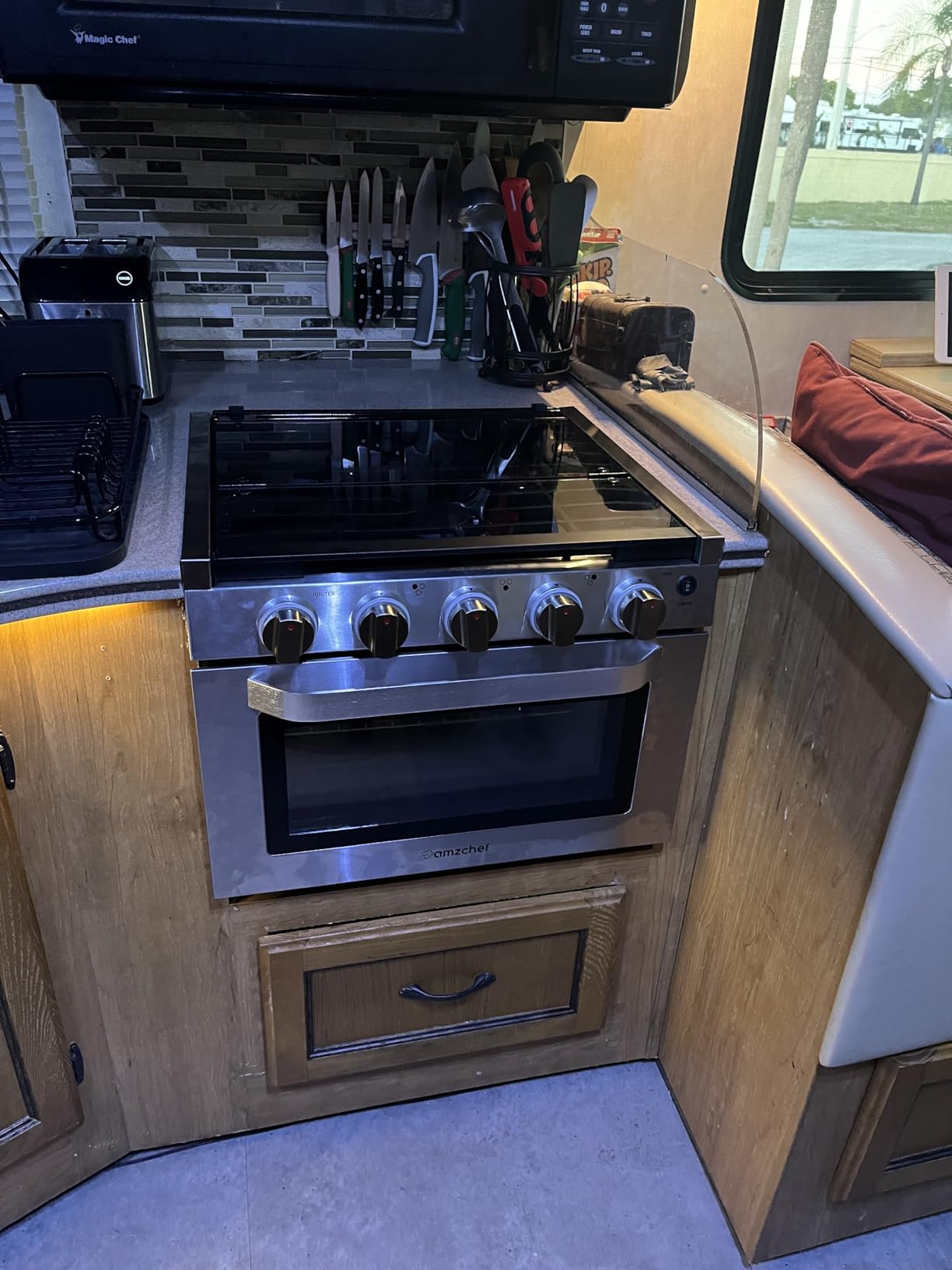 AMZCHEF RV Gas Range Stove 12V. Range Oven for RV Use with 3 Burners,Gas Oven, 28,100BTU, Open Flame Configuration, Knob work indicator, Heavy Duty Cast Iron Grates (Large 21 inch) Customer Review AMZCHEF RV Gas Range Stove 12V. Range Oven for RV Use with 3 Burners,Gas Oven, 28,100BTU, Open Flame Configuration, Knob work indicator, Heavy Duty Cast Iron Grates (Large 21 inch) - Customer Photo 1