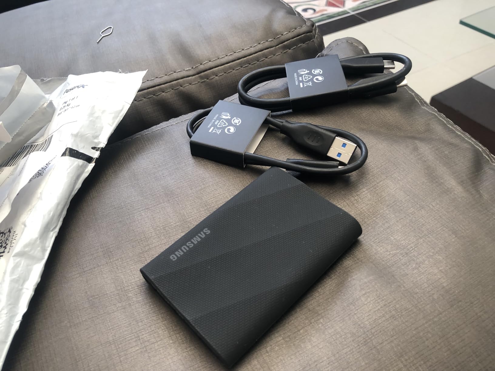 Samsung T9 Portable SSD 4TB, USB 3.2 Gen 2x2 External Solid State Drive, Seq. Read Speeds Up to 2,000MB/s for Gaming, Students and Professionals (MU-PG4T0B/AM), Black customer photo 1