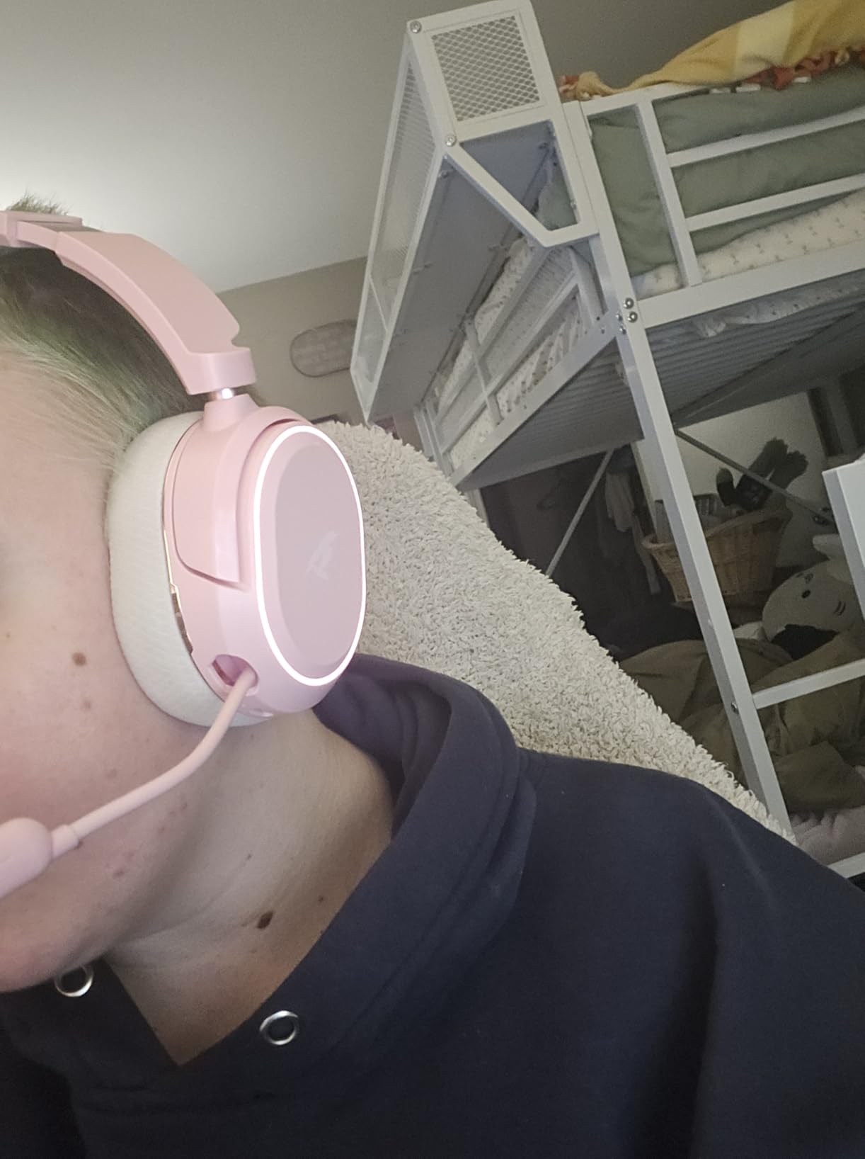 Wireless Gaming Headset, 7.1 Surround Sound, 2.4Ghz USB Gaming Headphones Bluetooth 5.4, 100-Hr Noise Canceling Mic RGB Light, Wireless Headset for PC PS5 PS4 Mac Switch, ONLY Wired Mode Suit for Xbox Customer Review Wireless Gaming Headset, 7.1 Surround Sound, 2.4Ghz USB Gaming Headphones Bluetooth 5.4, 100-Hr Noise Canceling Mic RGB Light, Wireless Headset for PC PS5 PS4 Mac Switch, ONLY Wired Mode Suit for Xbox - Customer Photo 2