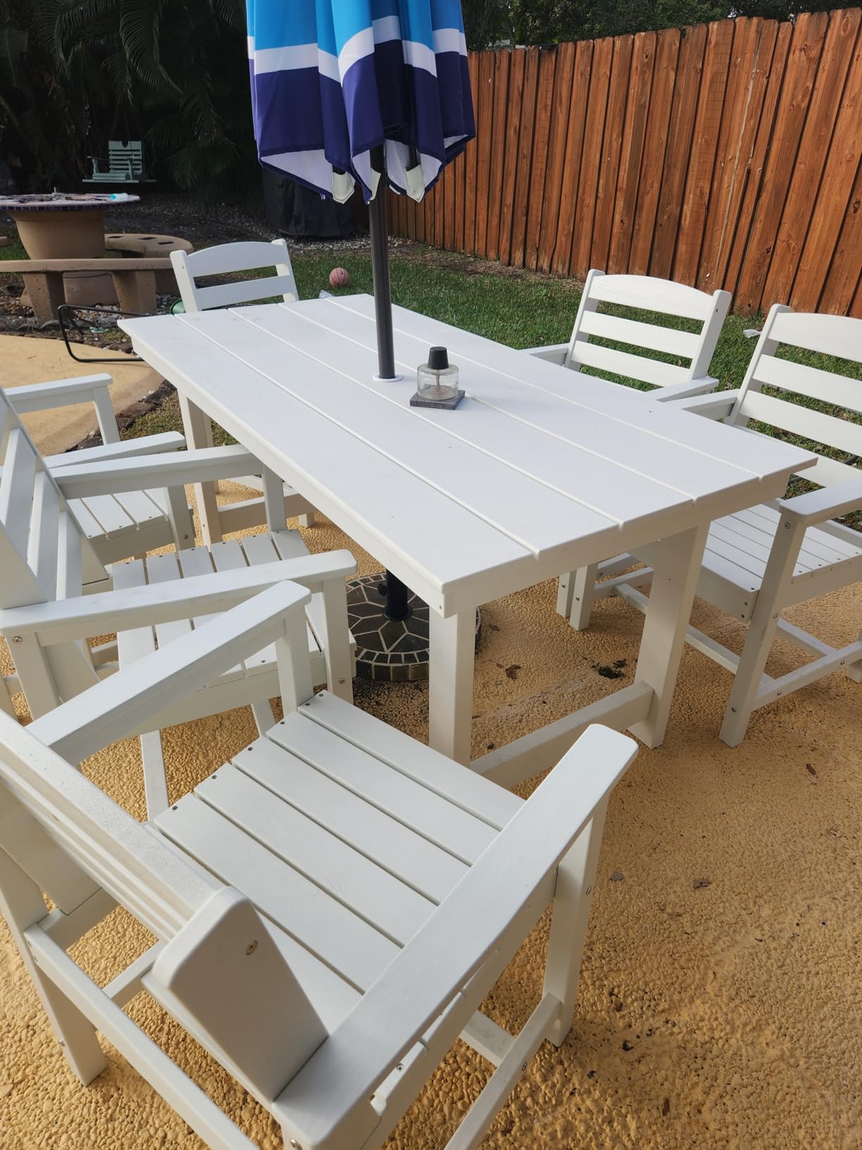 SERWALL 7-Piece Patio Dining Table Sets, Outdoor HDPE Dining Furniture Set with Umbrella Hole Cut-Out Table and 6 Chairs, White Customer Review SERWALL 7-Piece Patio Dining Table Sets, Outdoor HDPE Dining Furniture Set with Umbrella Hole Cut-Out Table and 6 Chairs, White - Customer Photo 1