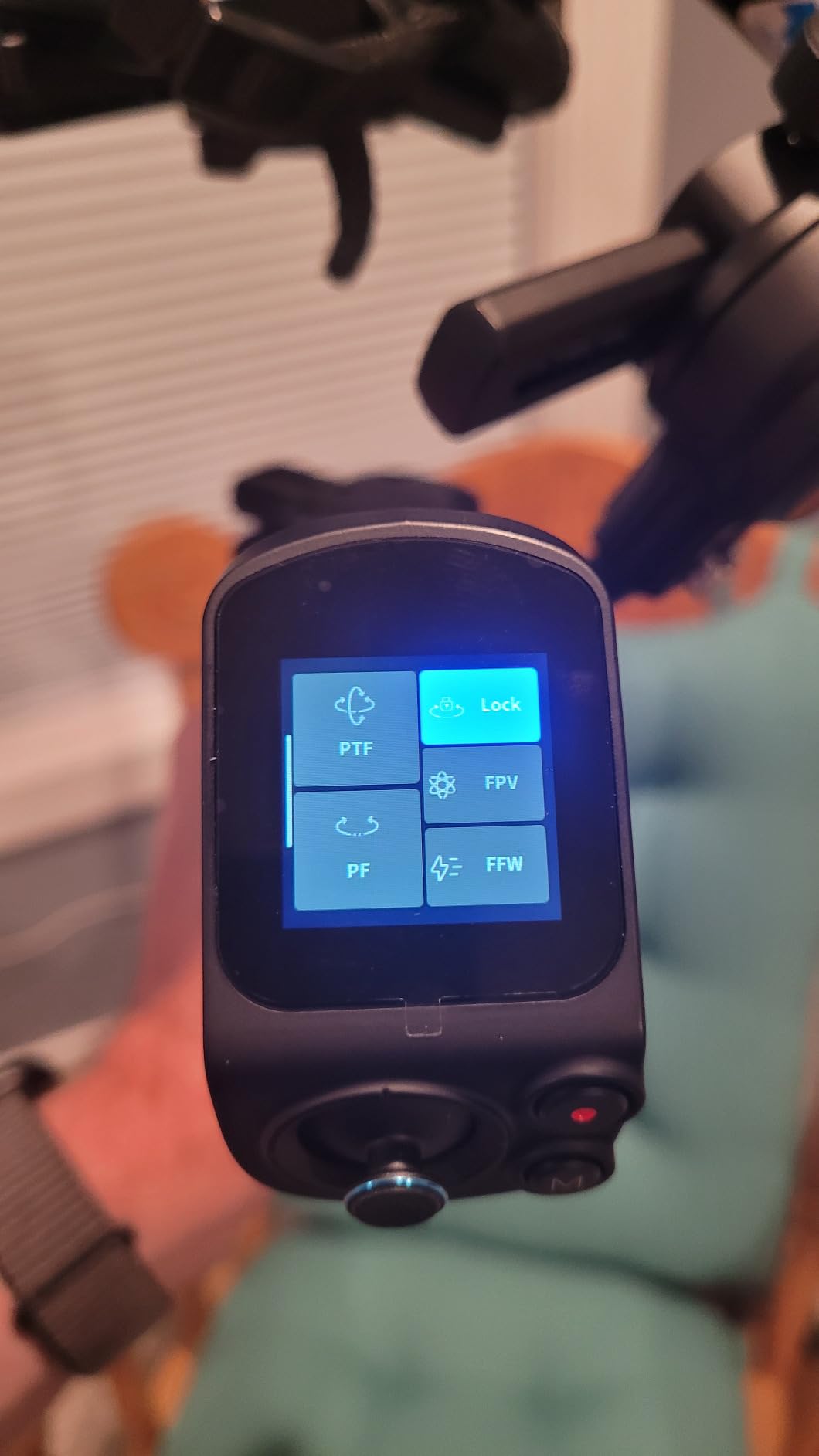 FeiyuTech SCORP 2 Gimbal Stabilizer for DSLR and Mirrorless Camera, Integrated AI Tracking Sensor, 3-Axis Camera Stabilizer for Sony Canon Panasonic Nikon, 2.5kg Payload Touch Screen Customer Review FeiyuTech SCORP 2 Gimbal Stabilizer for DSLR and Mirrorless Camera, Integrated AI Tracking Sensor, 3-Axis Camera Stabilizer for Sony Canon Panasonic Nikon, 2.5kg Payload Touch Screen - Customer Photo 2