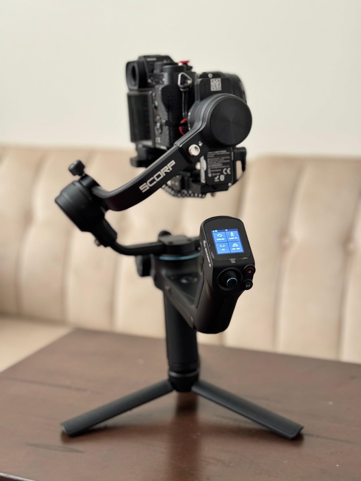FeiyuTech SCORP 2 KIT Gimbal Stabilizer for DSLR and Mirrorless Camera,Built-in AI Tracking,3-Axis Gimbal for Sony/Canon/Nikon/Fujifilm, Max 5.51lbs,Touch Screen, Native Vertical Shooting with Case Customer Review FeiyuTech SCORP 2 KIT Gimbal Stabilizer for DSLR and Mirrorless Camera,Built-in AI Tracking,3-Axis Gimbal for Sony/Canon/Nikon/Fujifilm, Max 5.51lbs,Touch Screen, Native Vertical Shooting with Case - Customer Photo 2