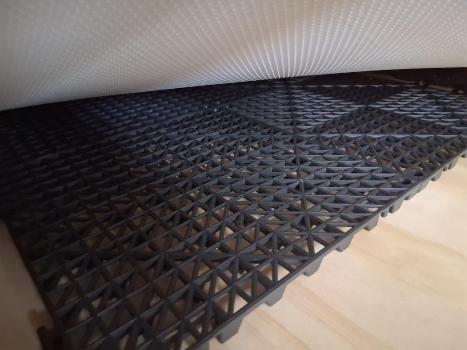 ToLanbbt Plastic Interlocking Deck Tiles 9 Pack 12