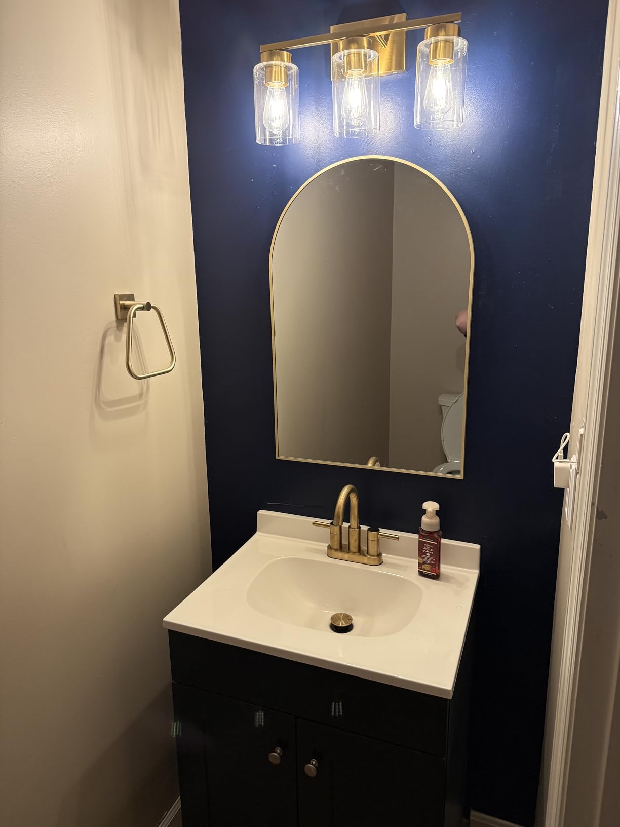 A1A9 3-Light Bathroom Vanity Light, Modern Brushed Gold Wall Lights with Clear Glass Shades, Bathroom Wall Sconce Lamp for Mirror Living Room Bedroom Hallway - Customer Photo 2