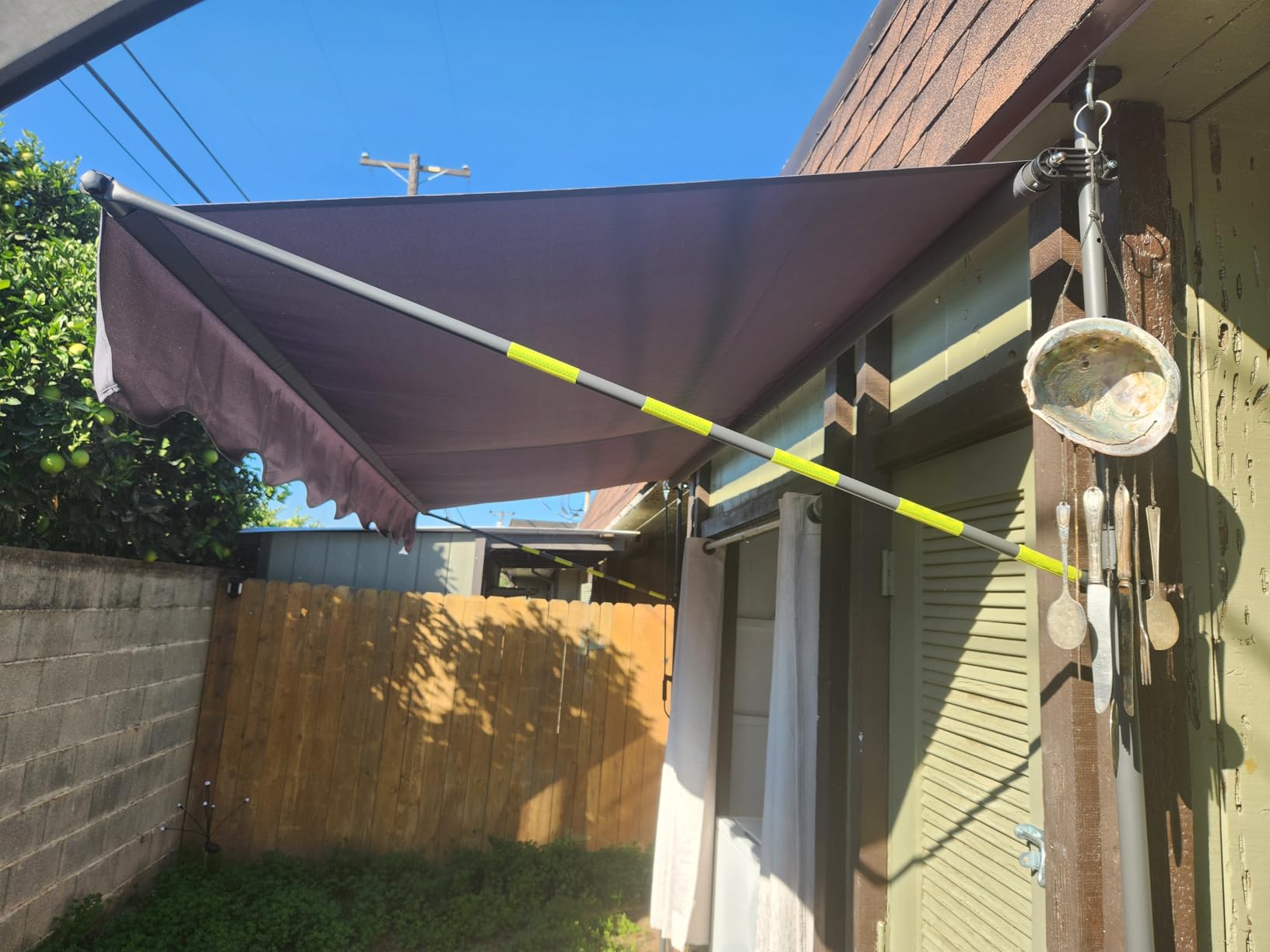 KELIXU Manual Retractable Awning, 118-Inch Adjustable Retractable Awnings for Patio Door Exterior Sunshade Shelter, Window Awning Canopy with UV Protection for Backyard, Garden, Balcony - Gray Customer Review KELIXU Manual Retractable Awning, 118-Inch Adjustable Retractable Awnings for Patio Door Exterior Sunshade Shelter, Window Awning Canopy with UV Protection for Backyard, Garden, Balcony - Gray - Customer Photo 1