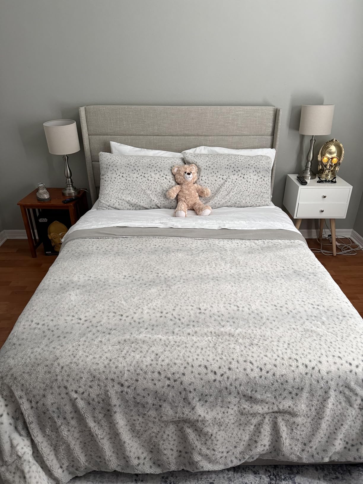 Zinus 8 Inch Twin Cooling Essential Memory Foam Mattress [NewVersion], Fiberglass Free, Medium Feel, Breathable Cooling Layers, Certified Safe Materials - Customer Photo 2