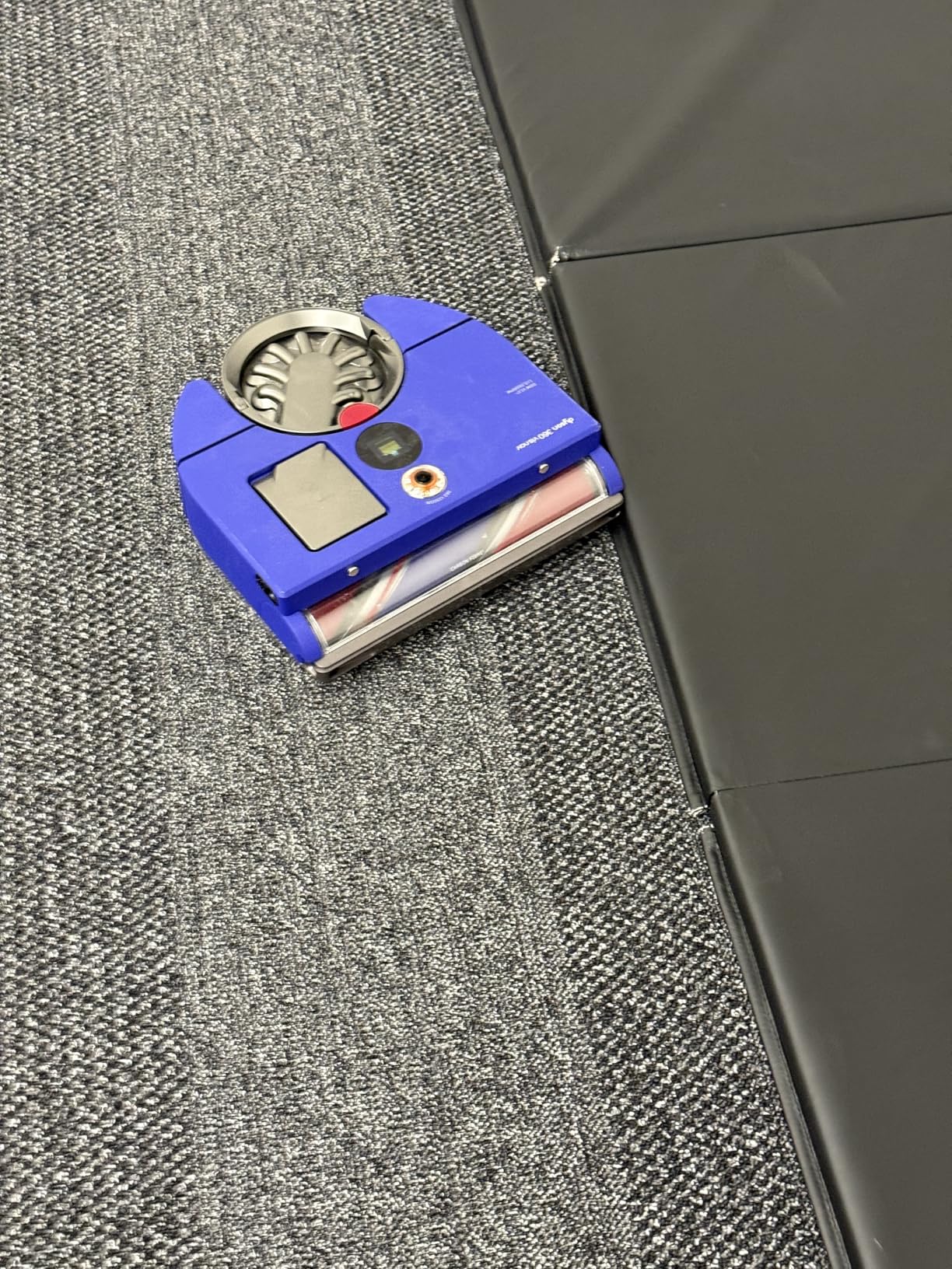 Dyson 360 Vis Nav Robot Vacuum Customer Review Dyson 360 Vis Nav Robot Vacuum - Customer Photo 1