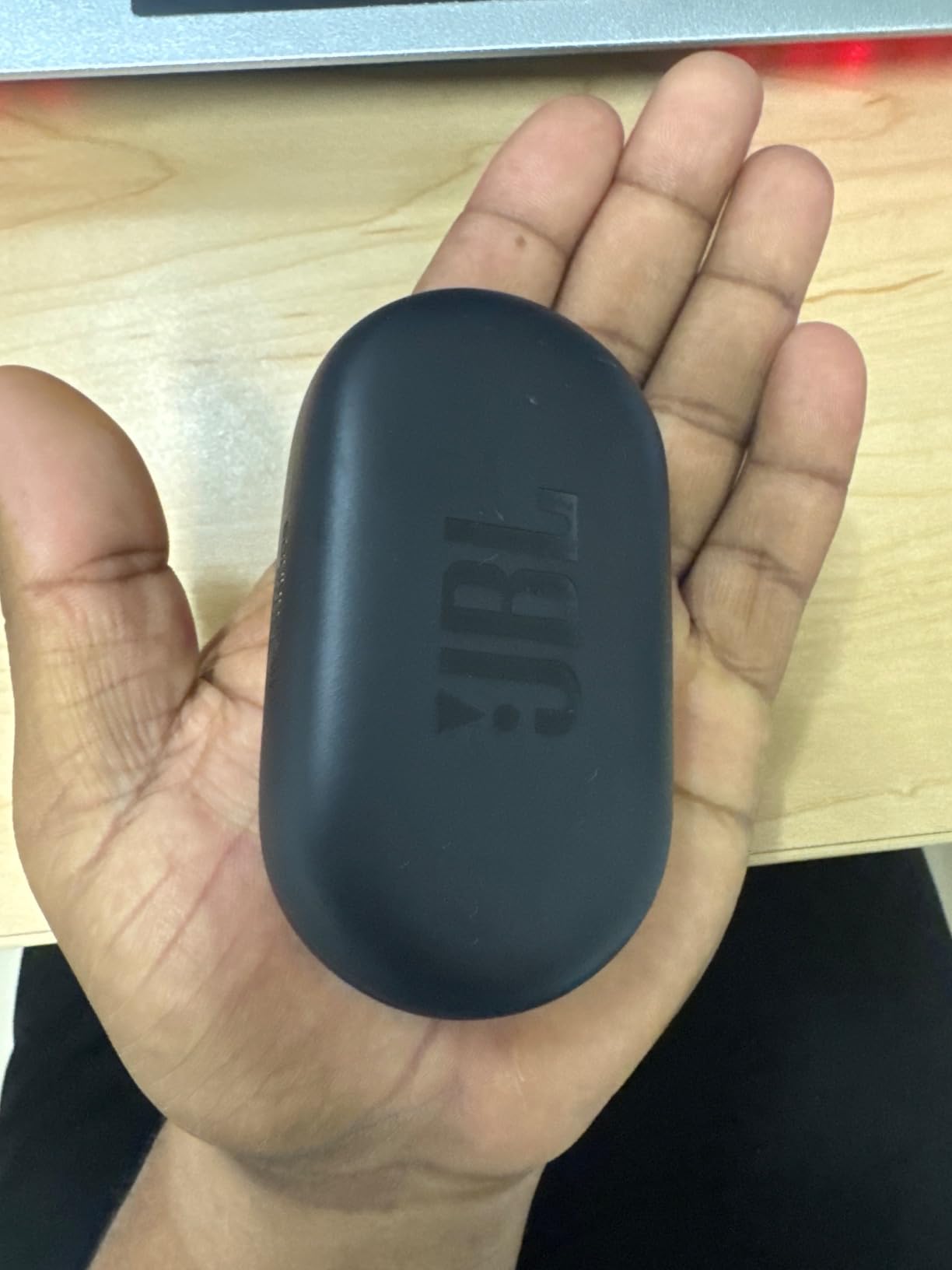 JBL SoundGear Sense - True Wireless Open-Ear Headphones, JBL OpenSound Technology, Splash and dust Resistant, 4 mics for Crisp, Clear Calls, Up to 24 Hours of Battery Life, Plus Speed Charge (Black) - Customer Photo 1